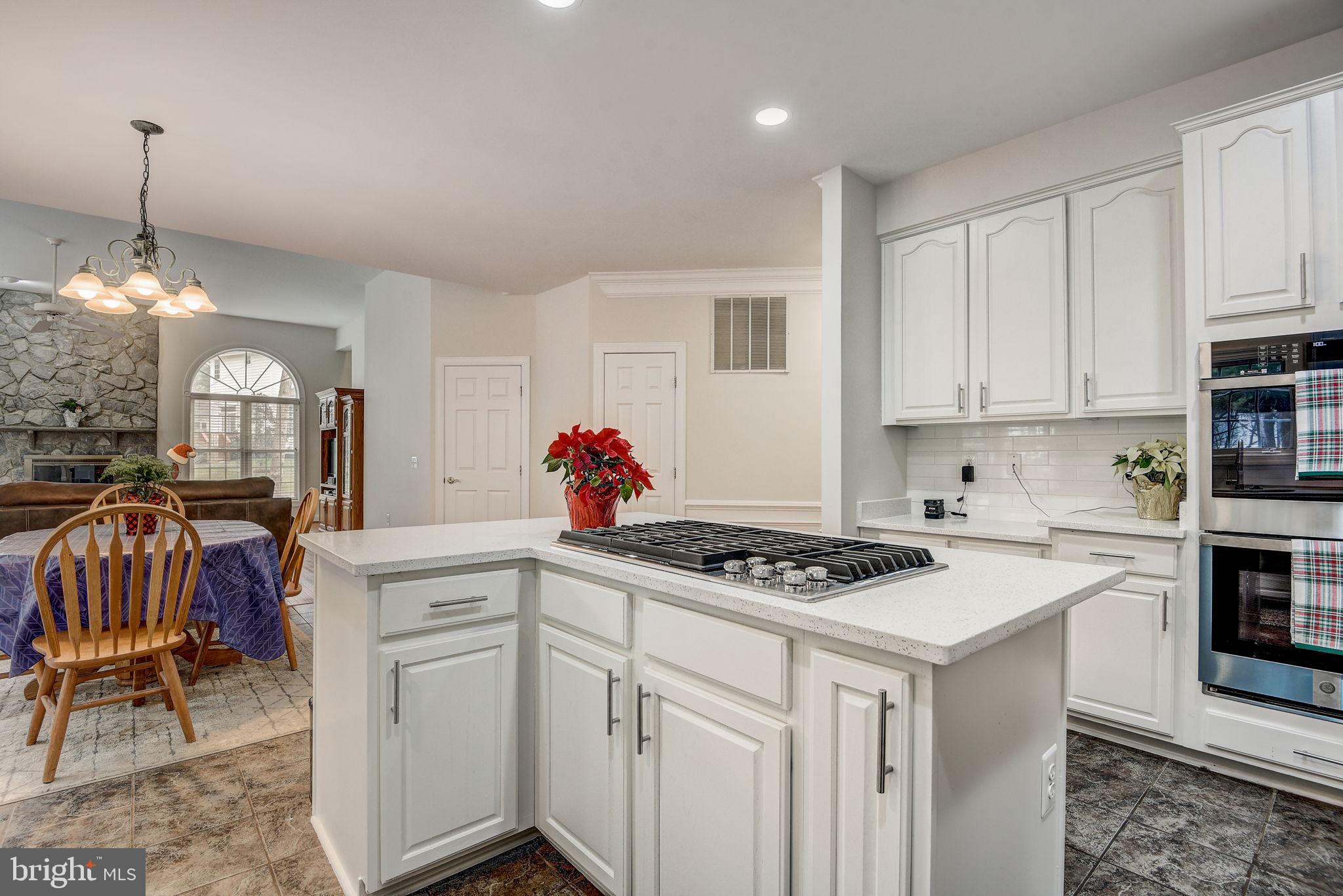 HUNT VALLEY ESTATES - Residential