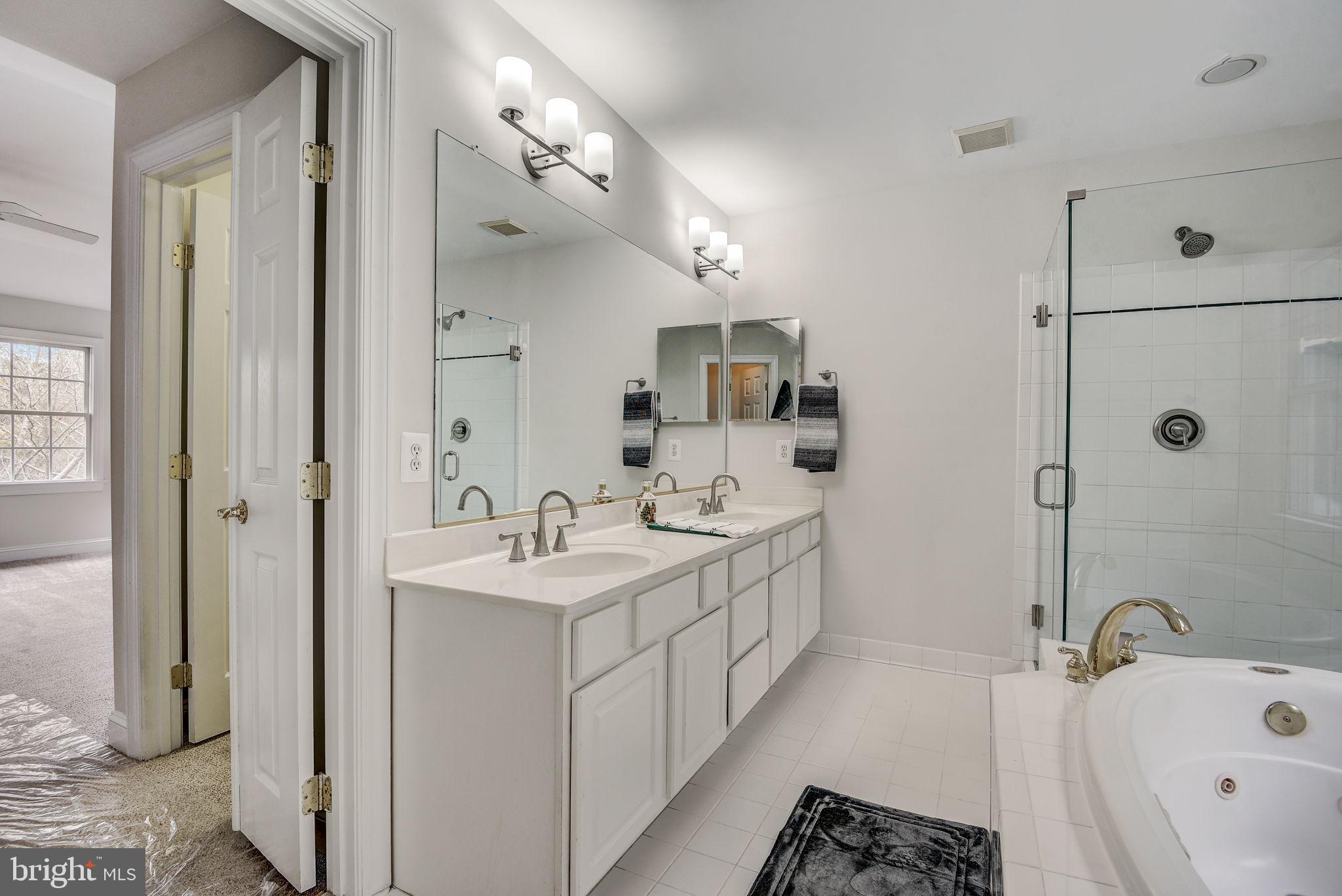 HUNT VALLEY ESTATES - Residential