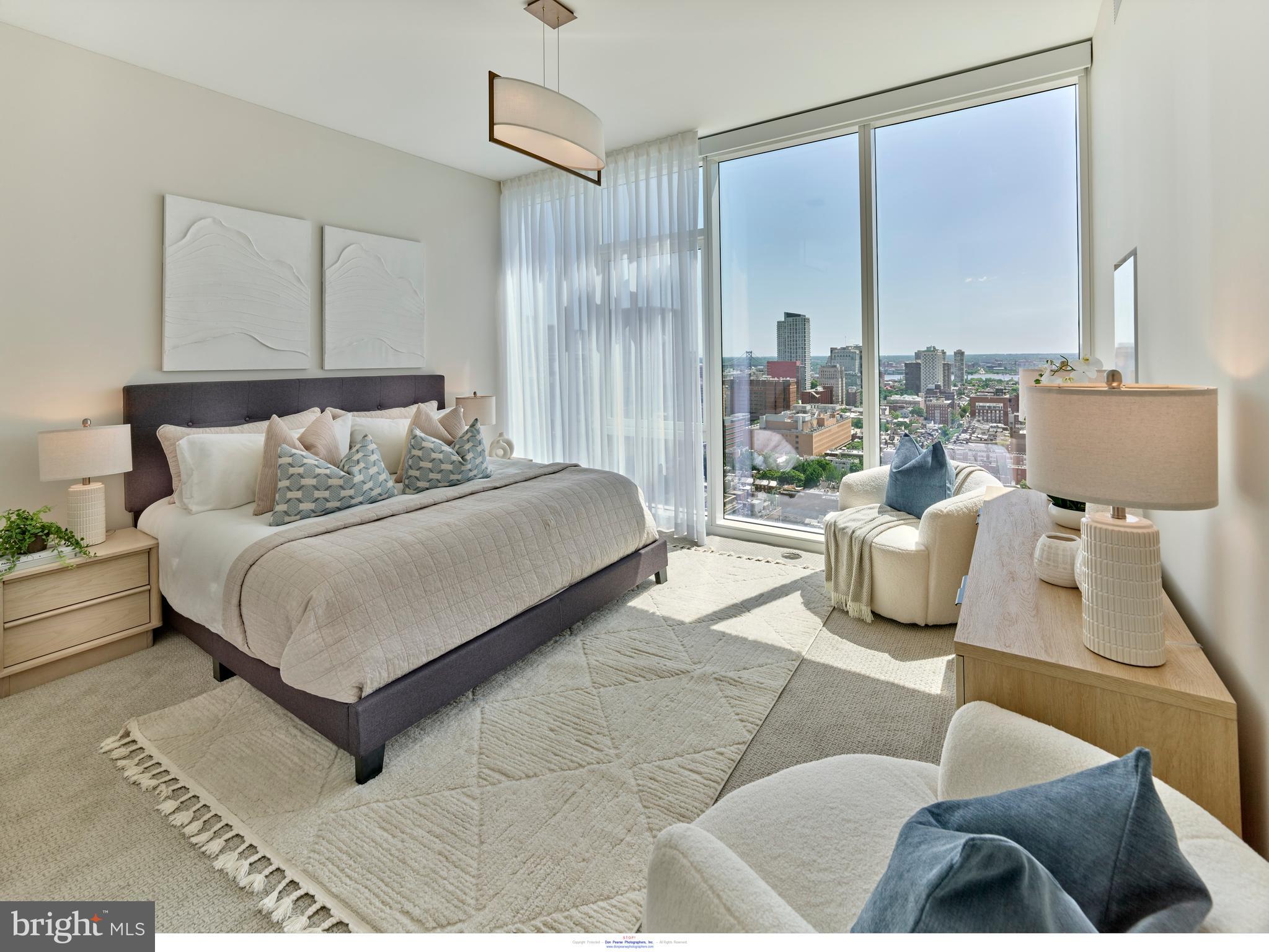 AVENUE OF THE ARTS - Residential