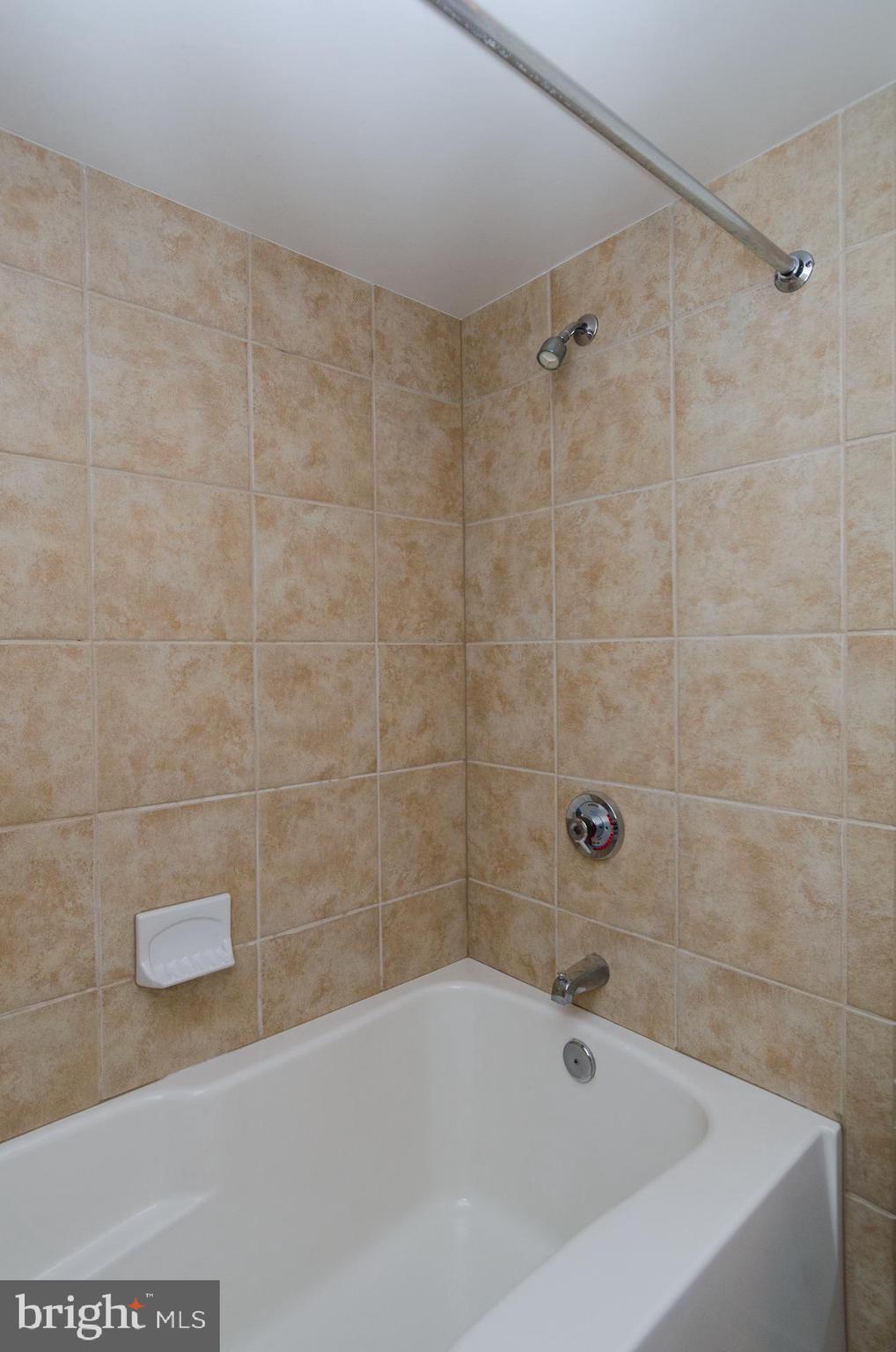 INNER HARBOR - Residential Lease