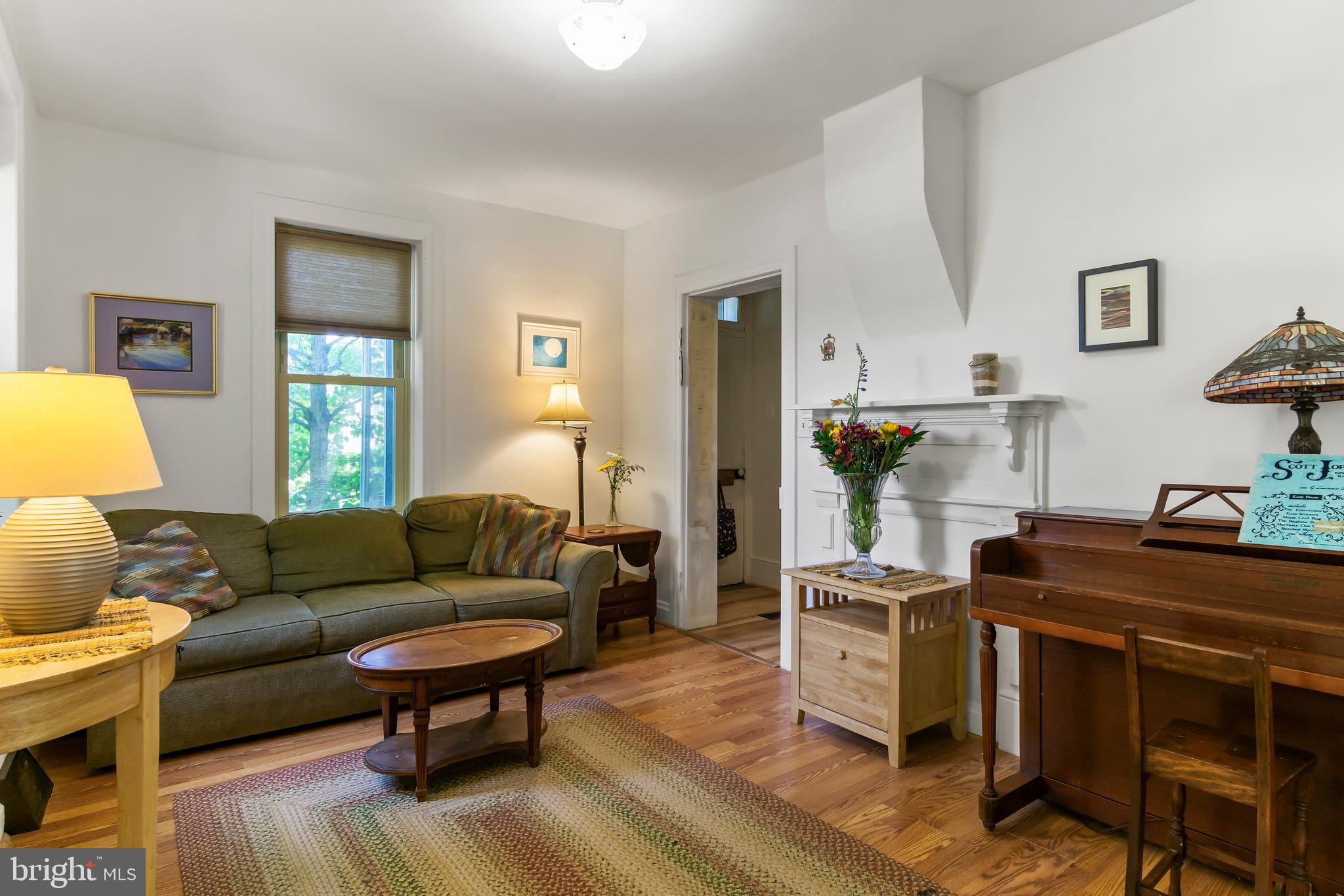 ROHRERSVILLE - Residential