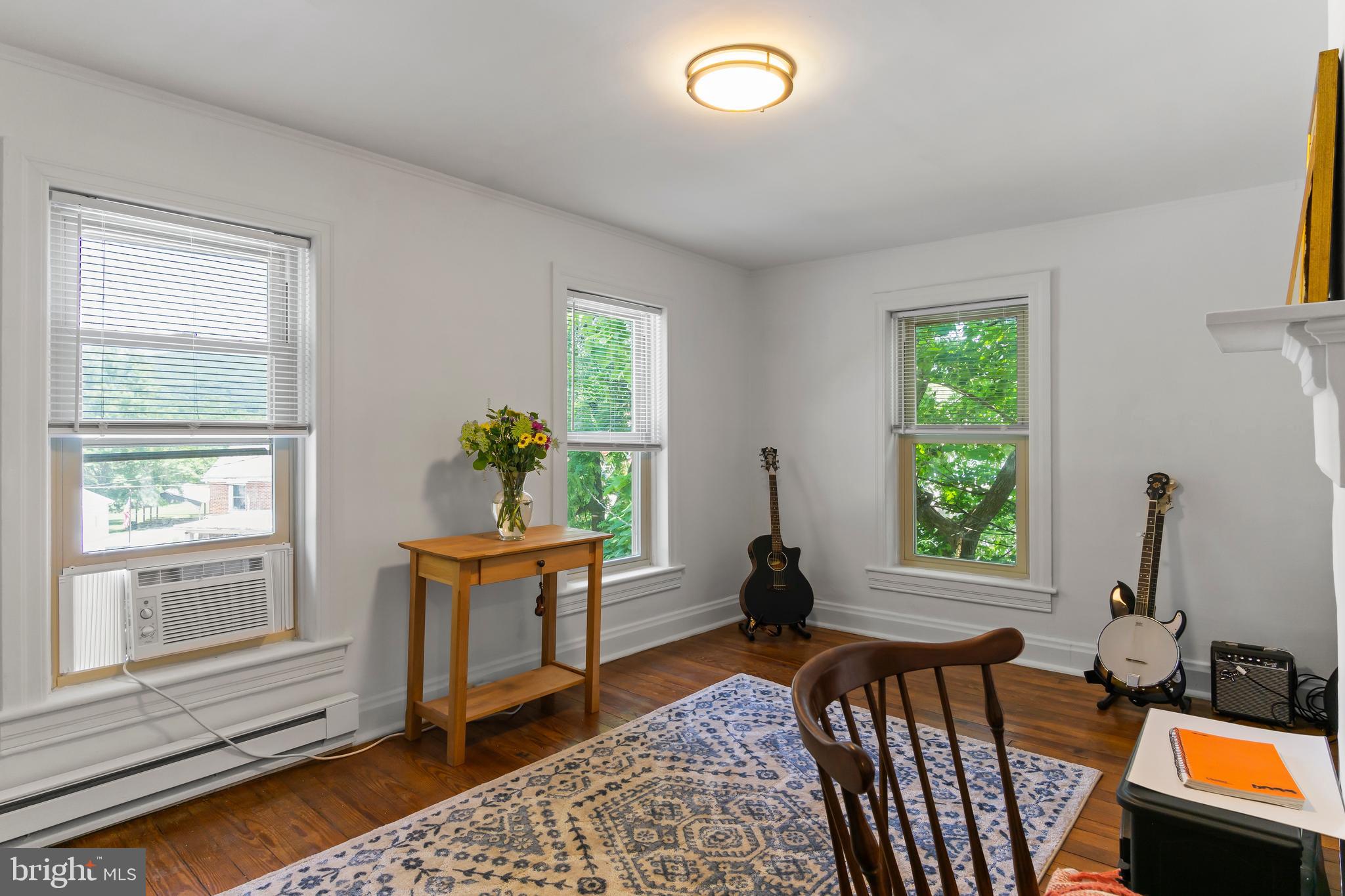 ROHRERSVILLE - Residential