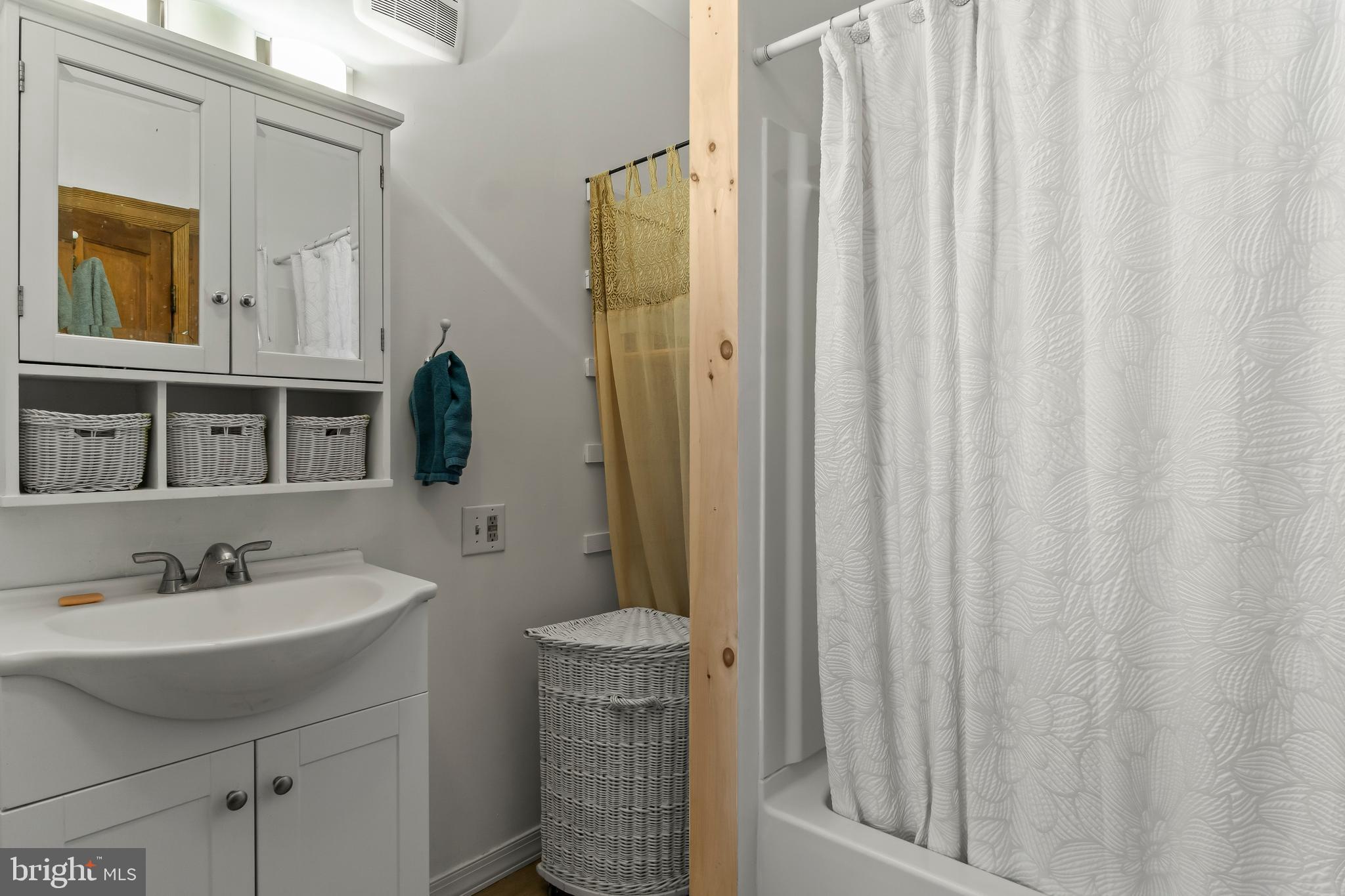 ROHRERSVILLE - Residential