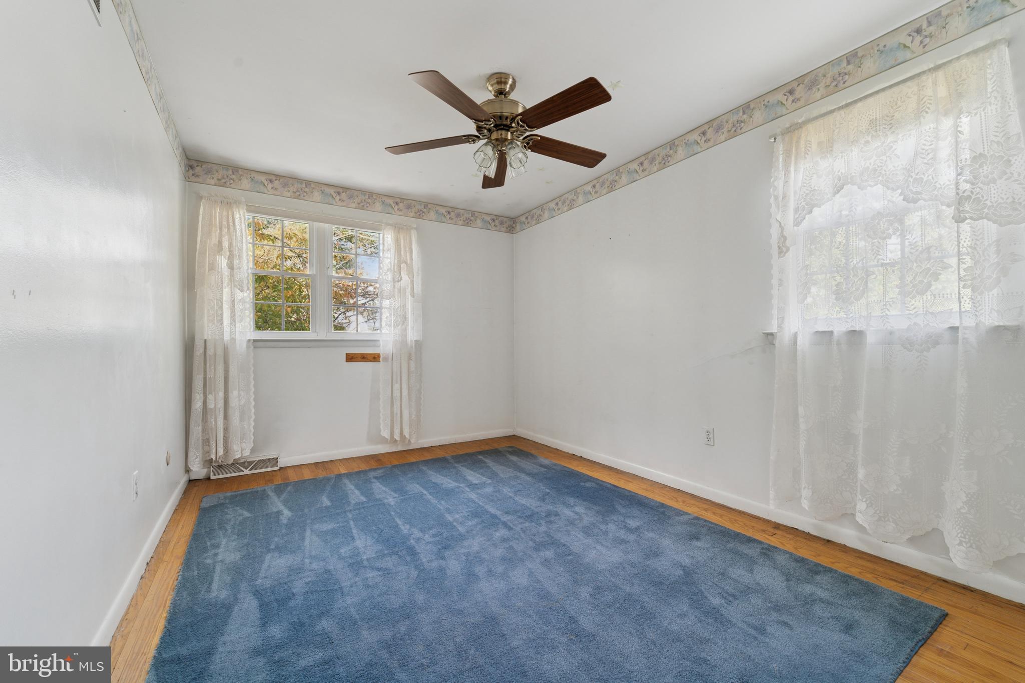 CHERRY TREE WOODS - Residential