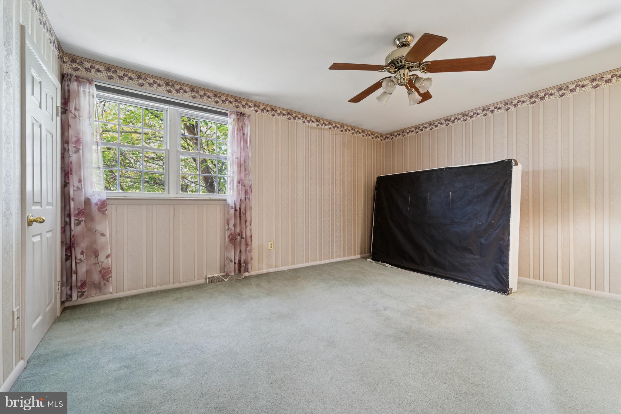 CHERRY TREE WOODS - Residential