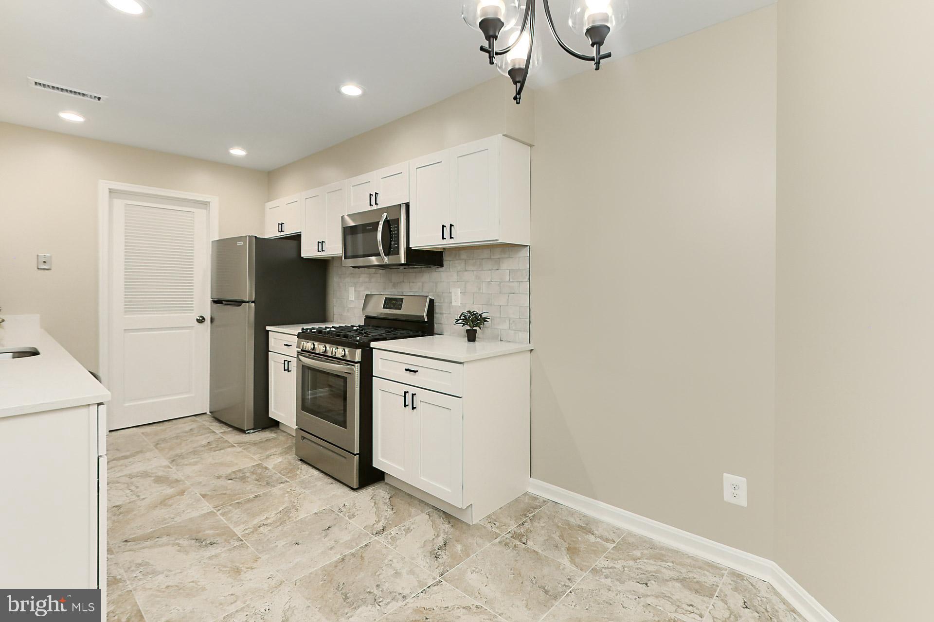 BURKE COVE - Residential