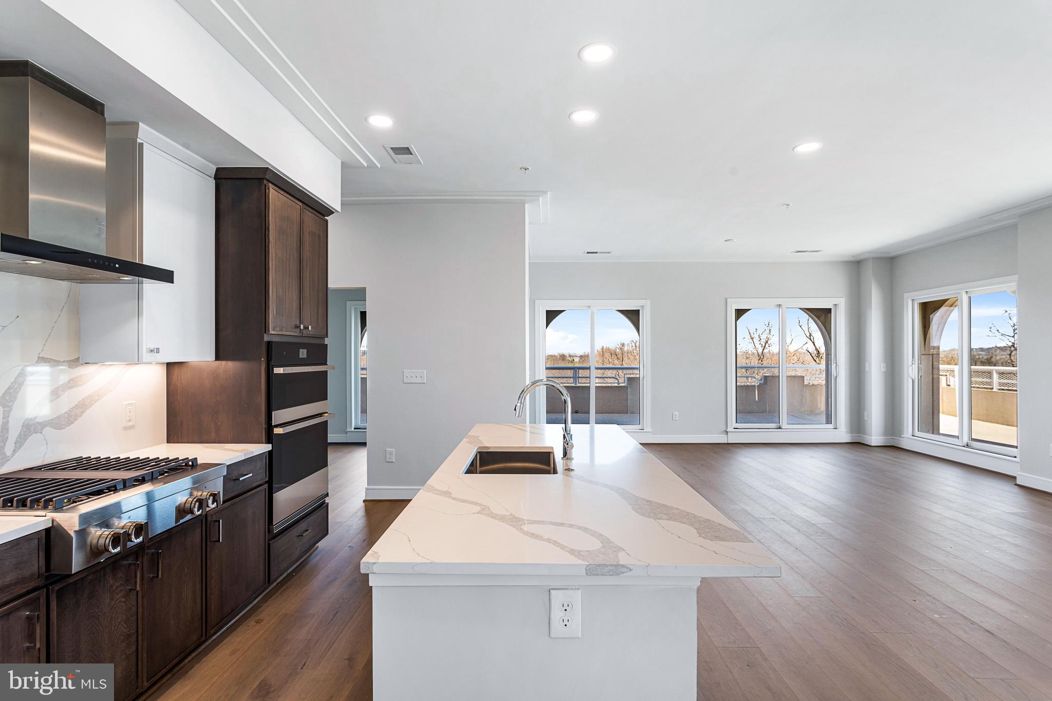 OLD TOWN NORTH - Residential