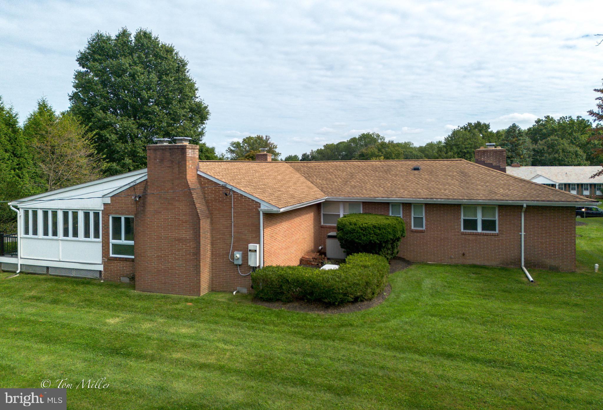 POT SPRING - Residential