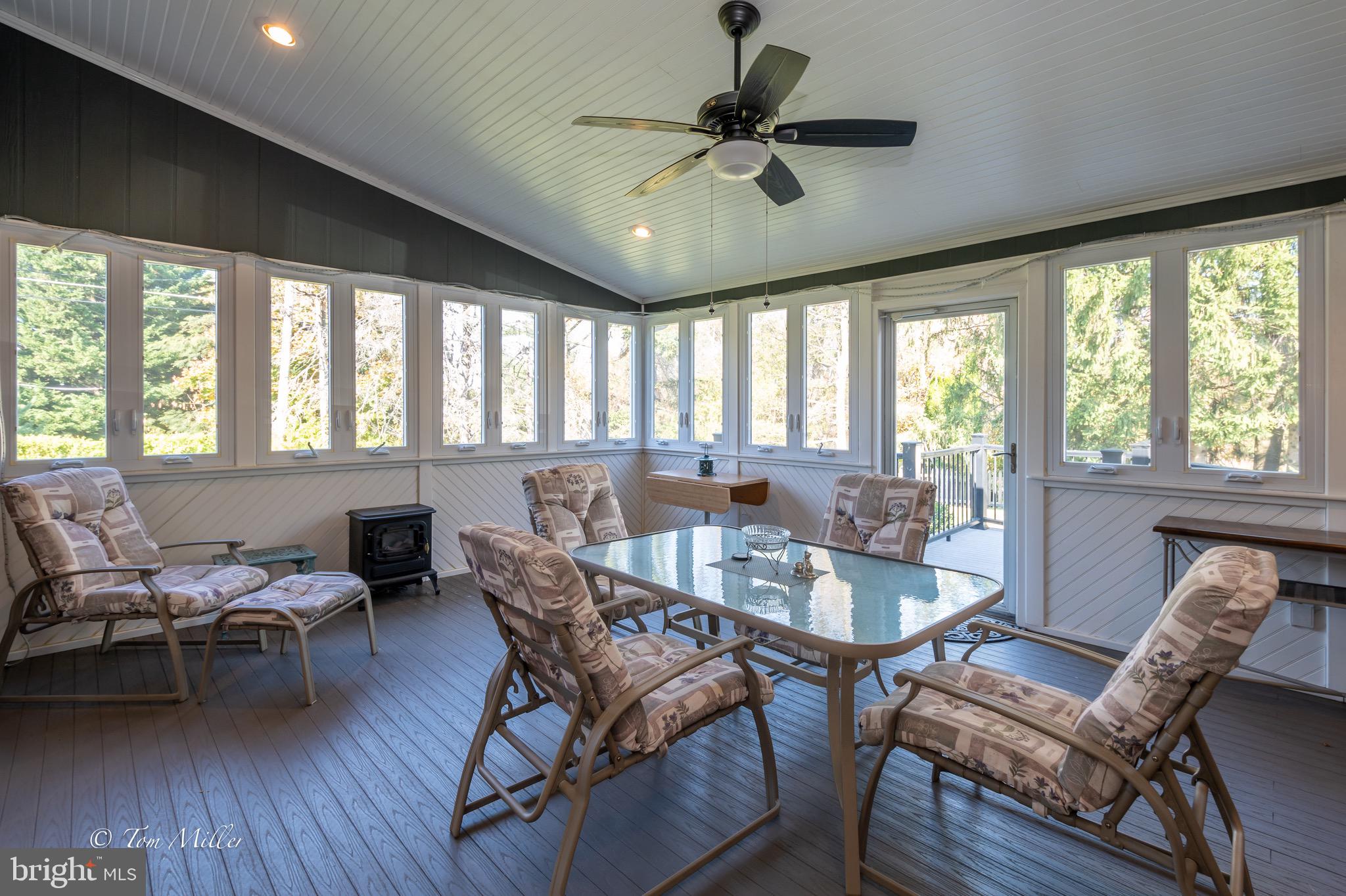 POT SPRING - Residential