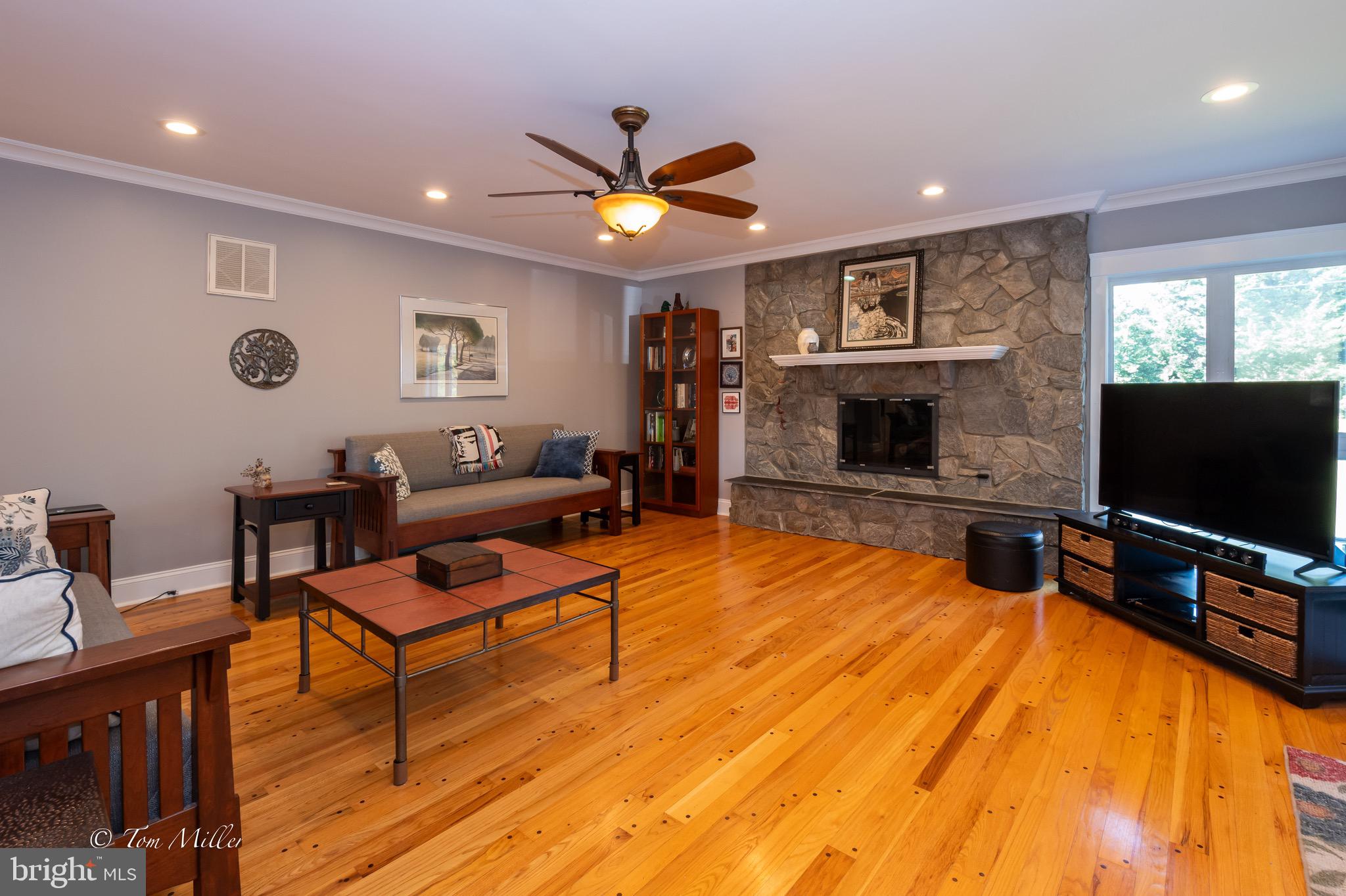 POT SPRING - Residential