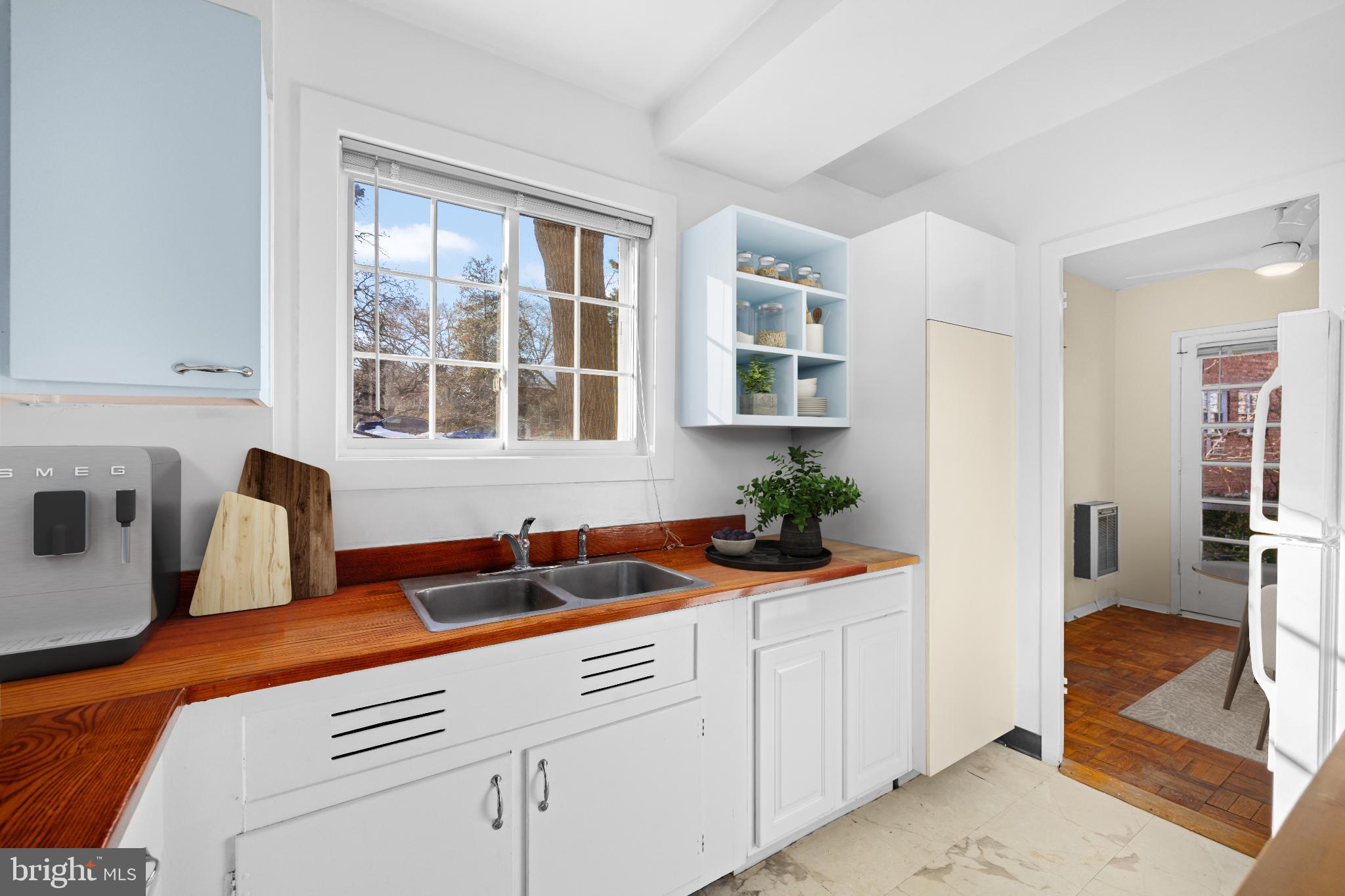 1663 FITZGERALD LANE