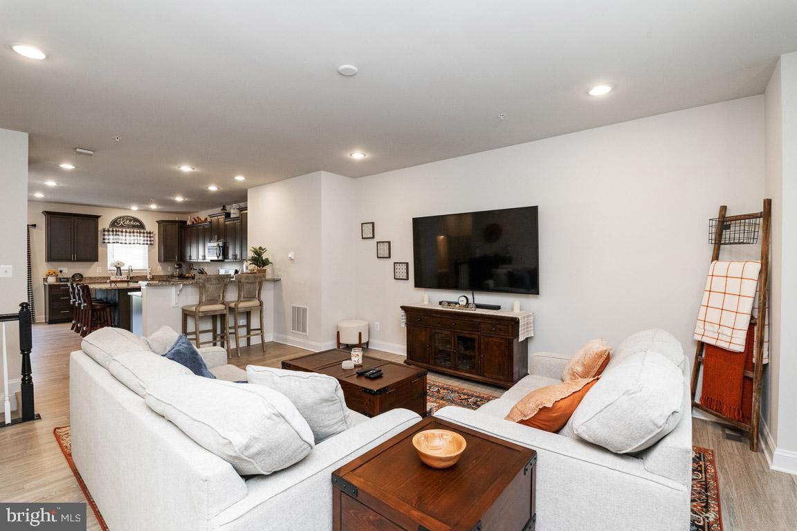 BEECH CREEK - Residential