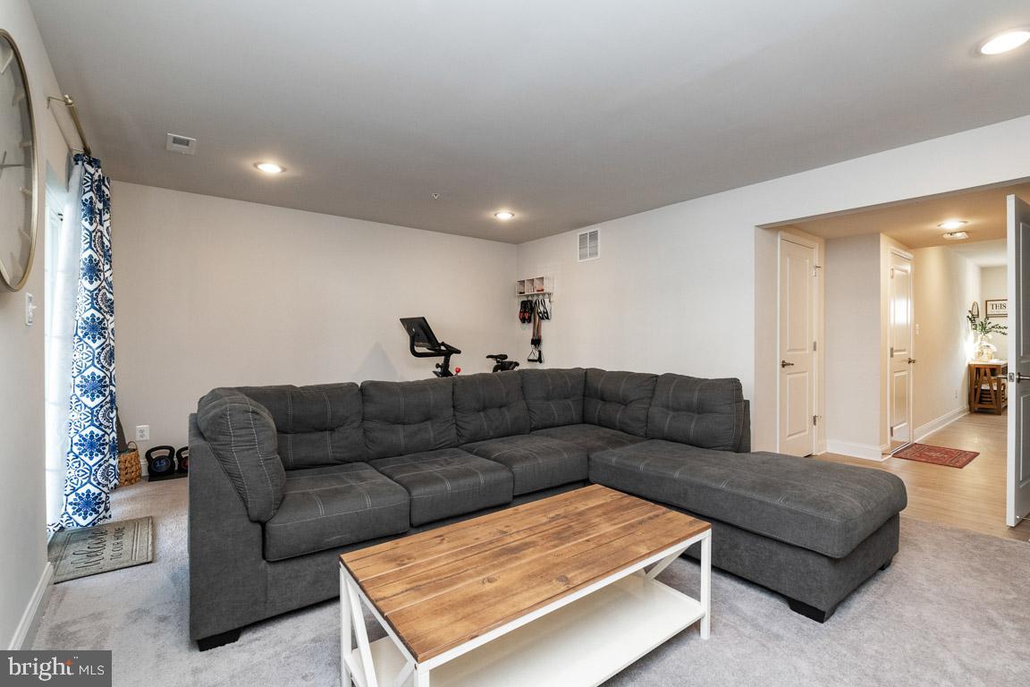 BEECH CREEK - Residential