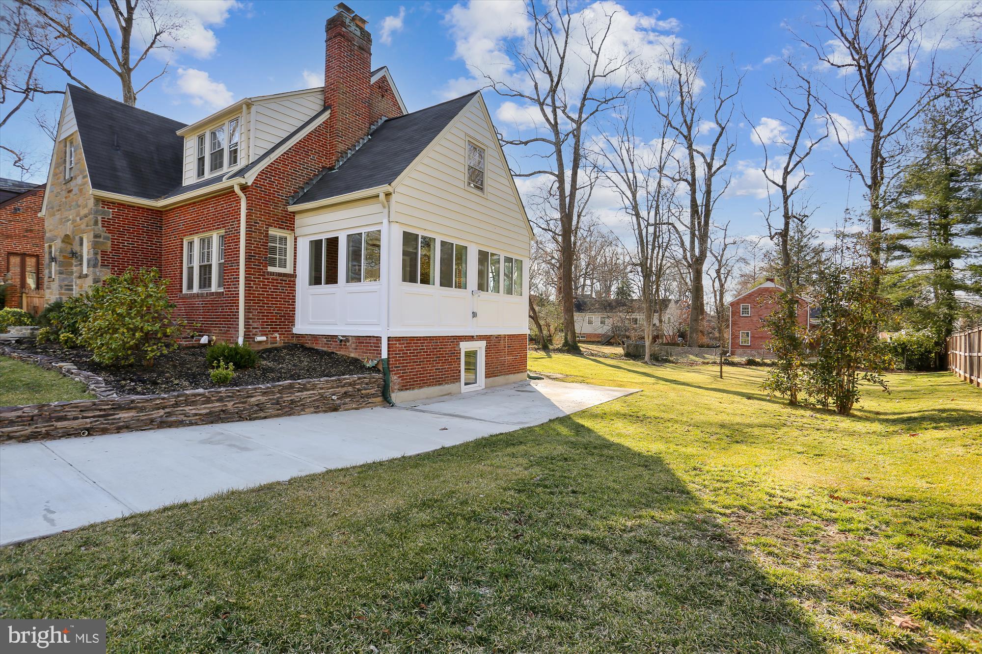 SONOMA - Residential Lease