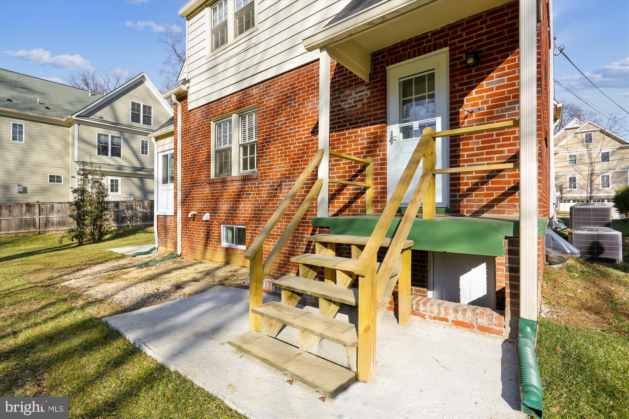 SONOMA - Residential Lease