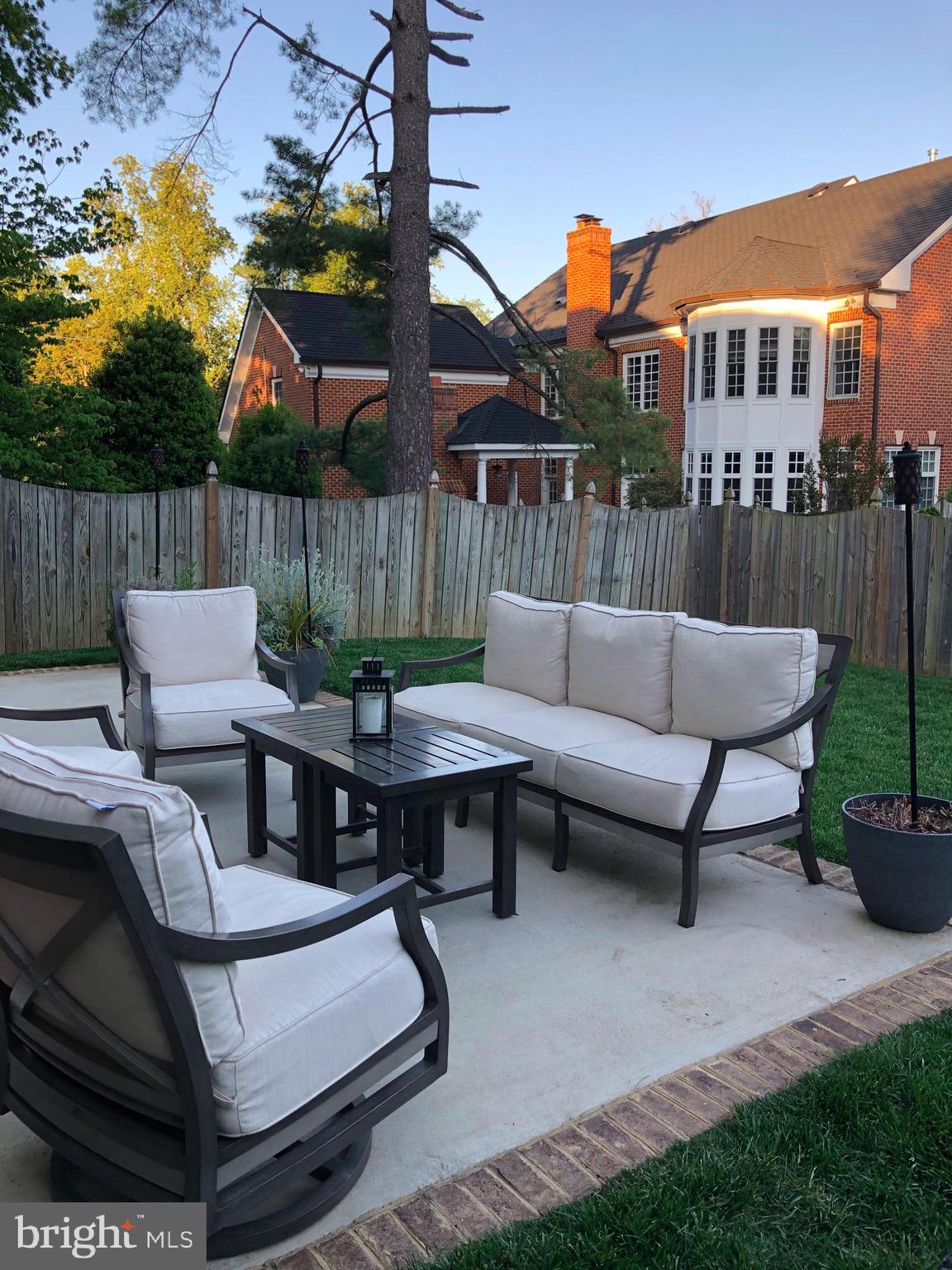 ROSE HILL - Residential Lease