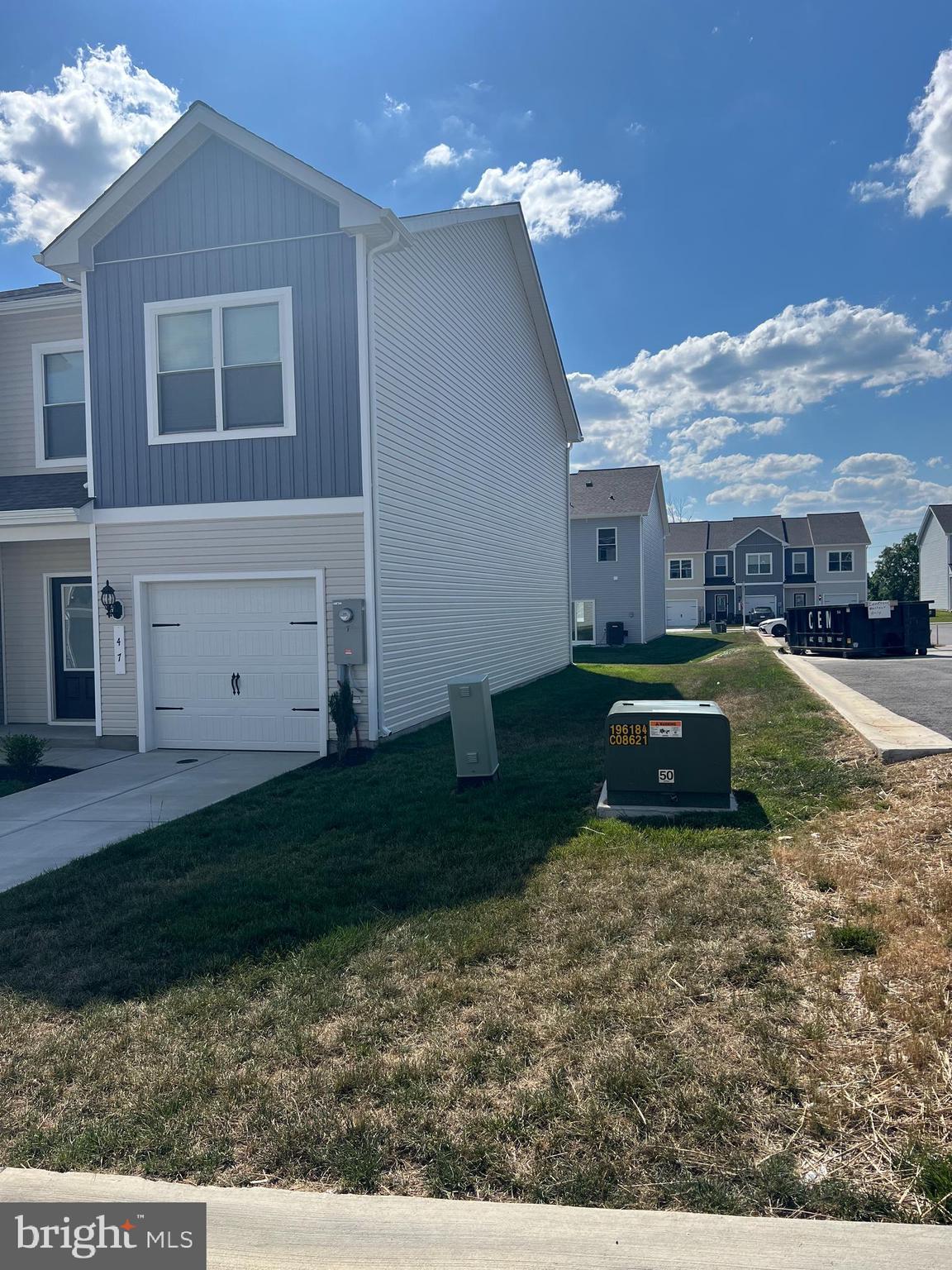 HOMEPLACE AT RIVERSIDE - Residential Lease