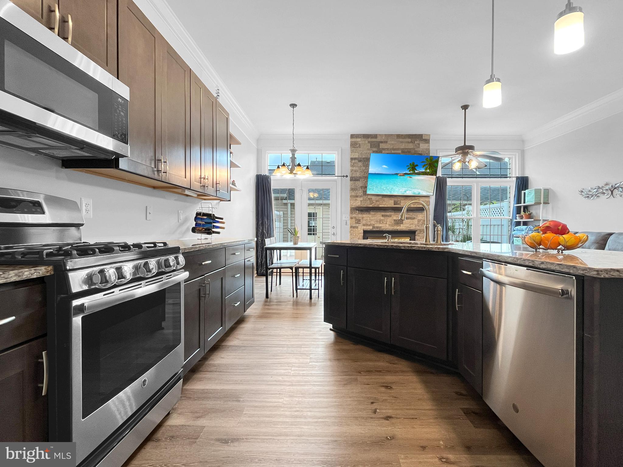 SOUTH RIDING - Residential