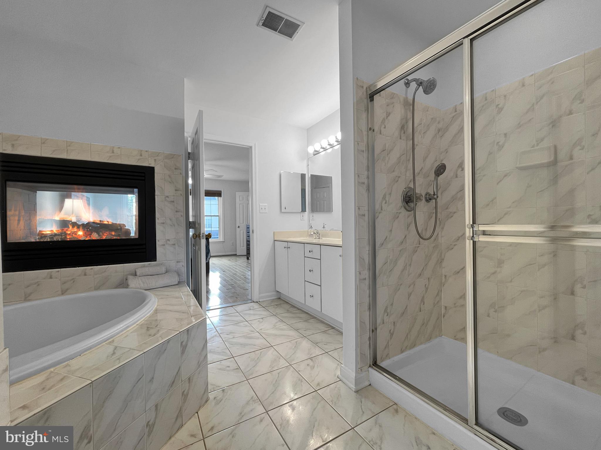 SOUTH RIDING - Residential