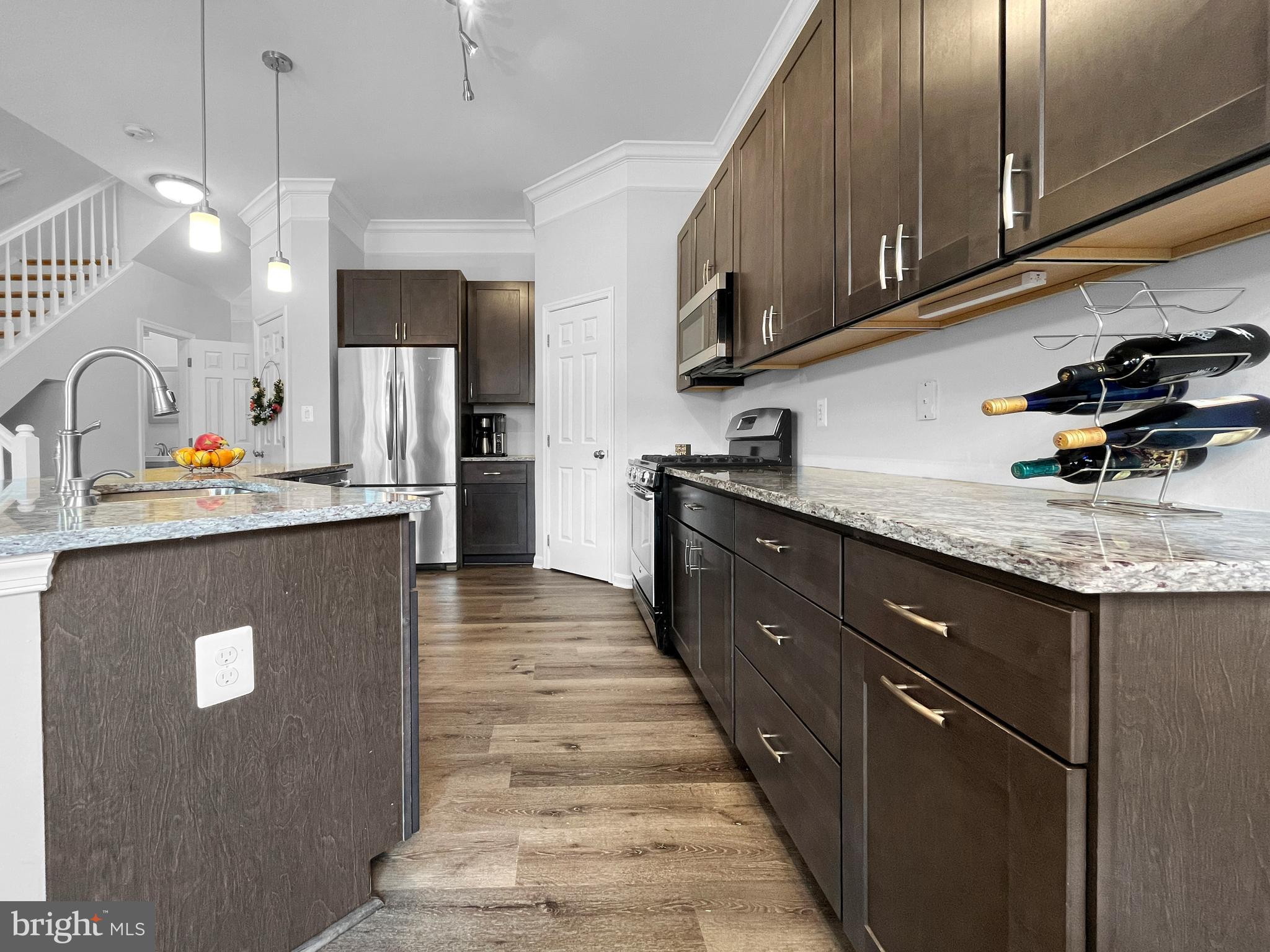 SOUTH RIDING - Residential