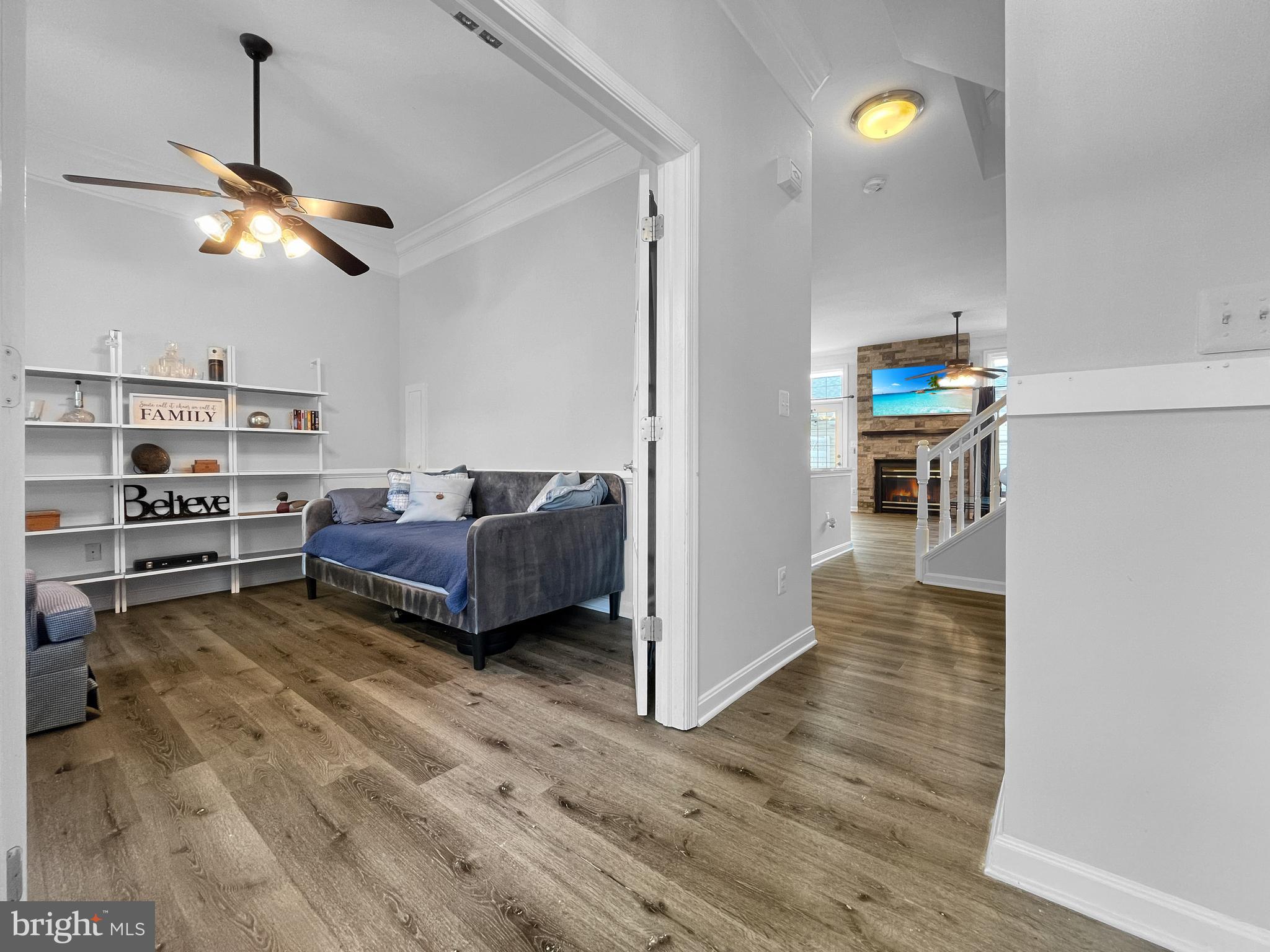 SOUTH RIDING - Residential