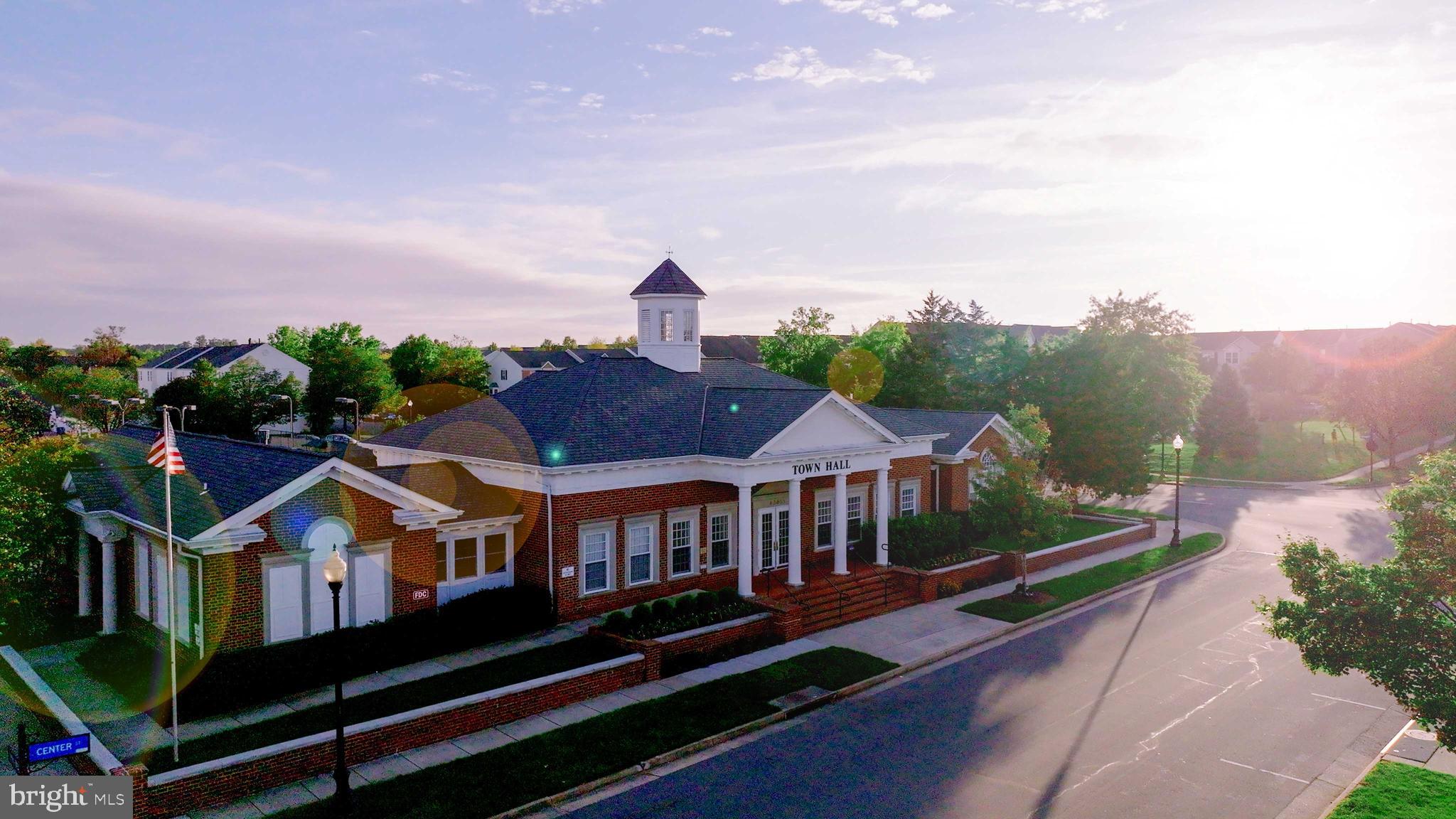SOUTH RIDING - Residential