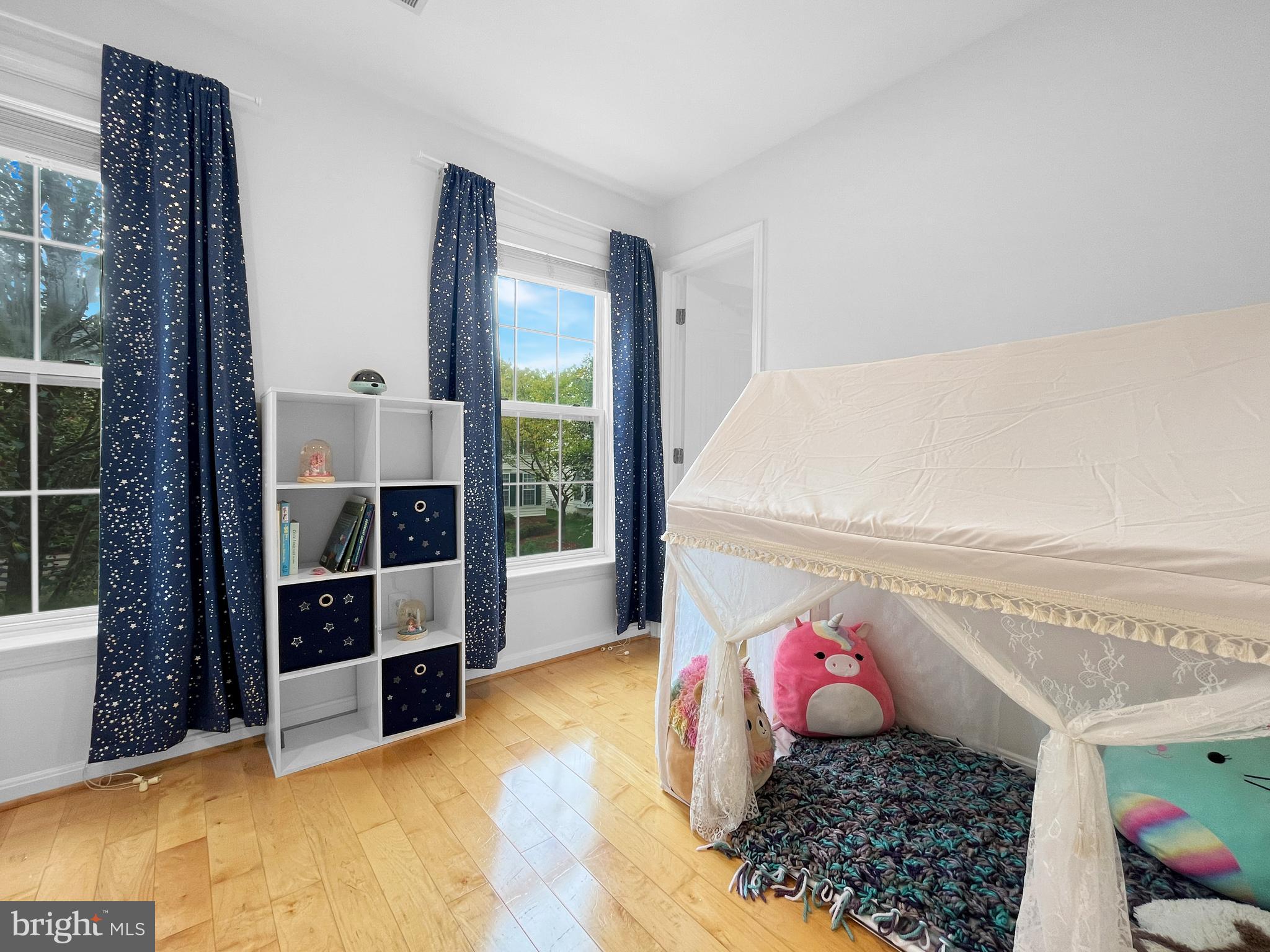 SOUTH RIDING - Residential