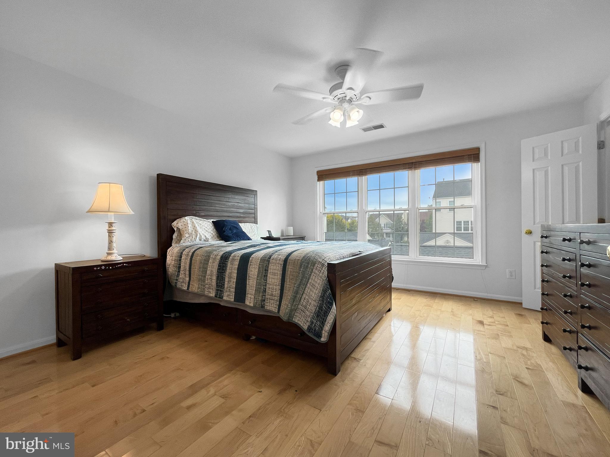 SOUTH RIDING - Residential