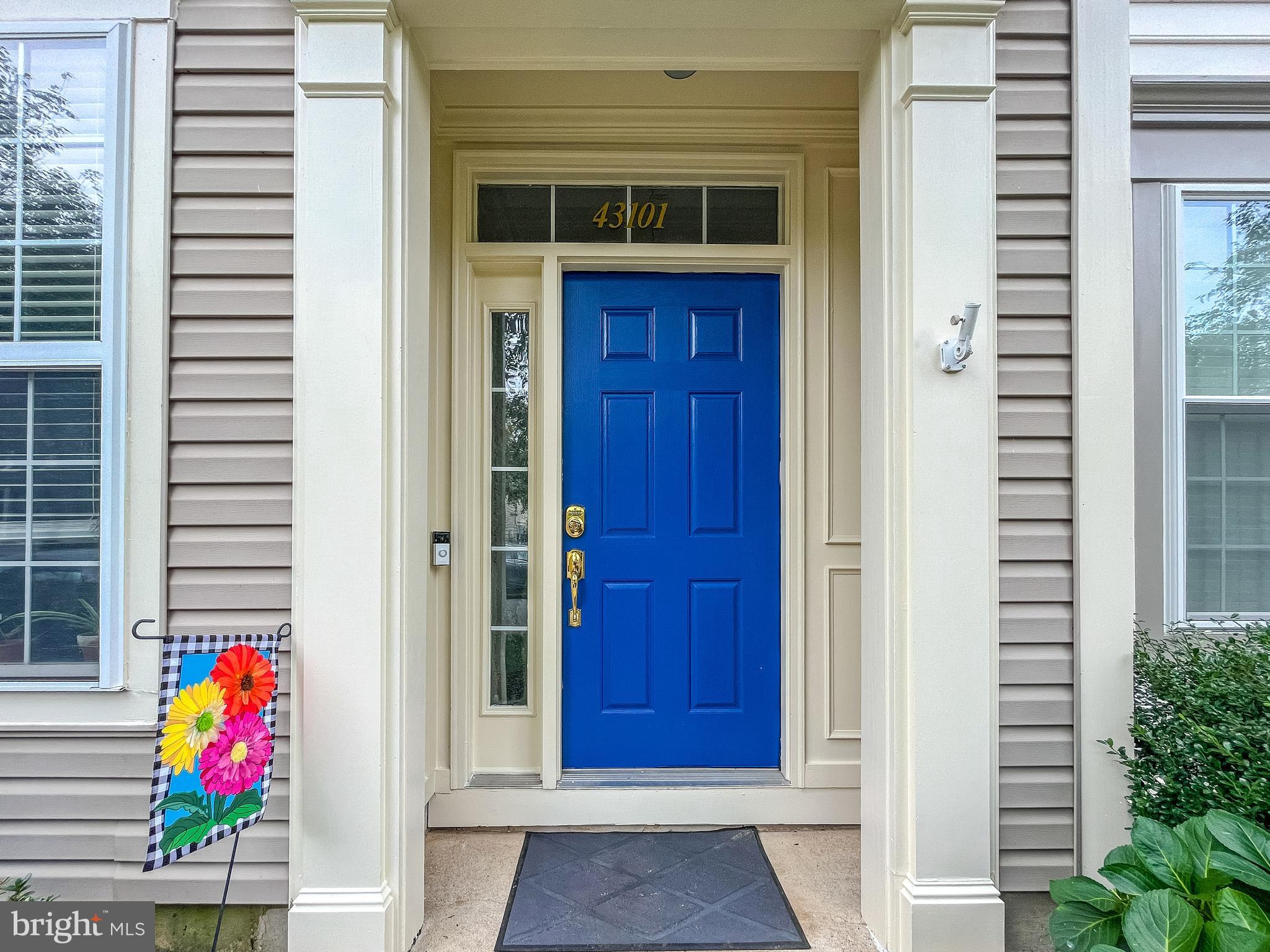 SOUTH RIDING - Residential