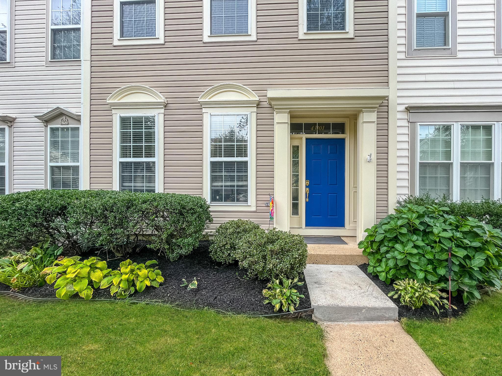 SOUTH RIDING - Residential