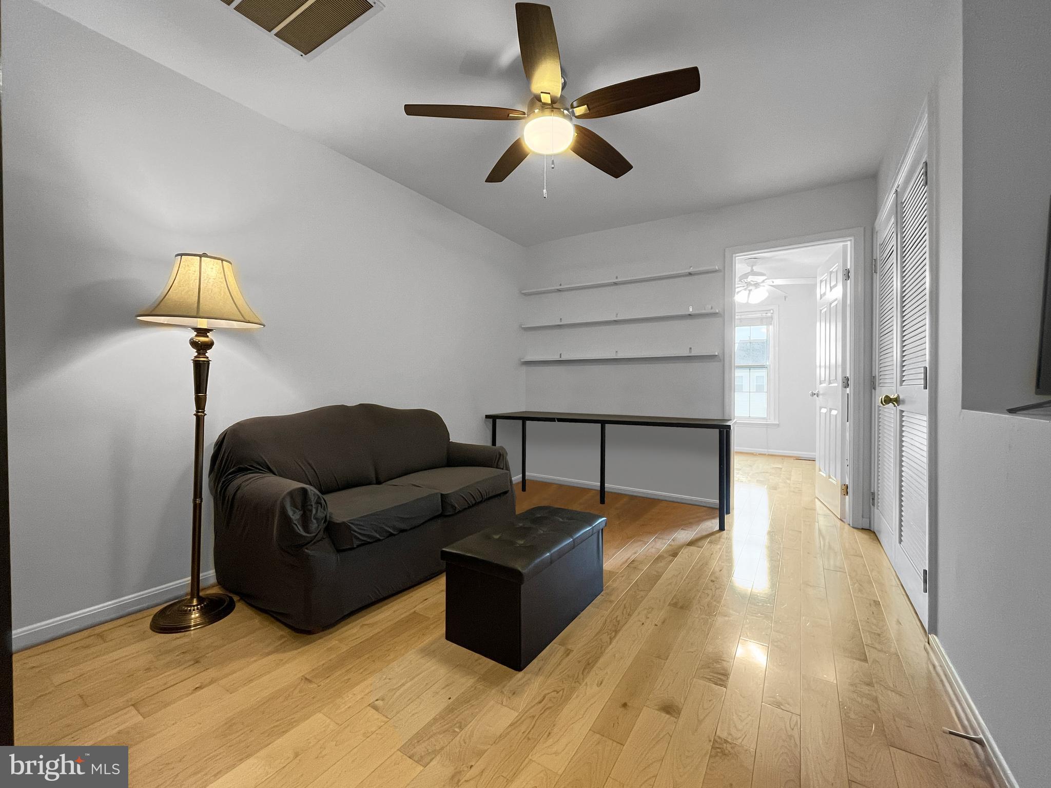 SOUTH RIDING - Residential