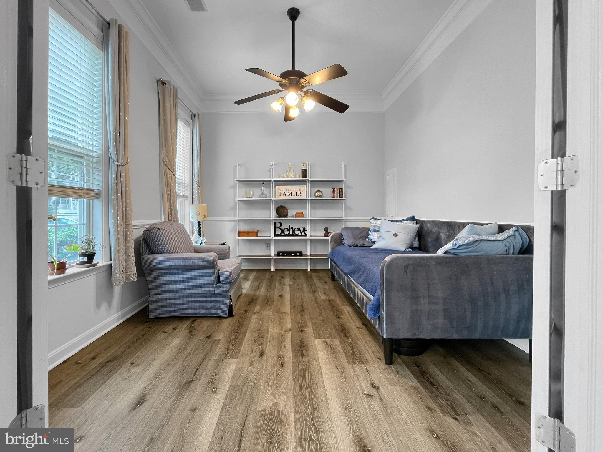 SOUTH RIDING - Residential