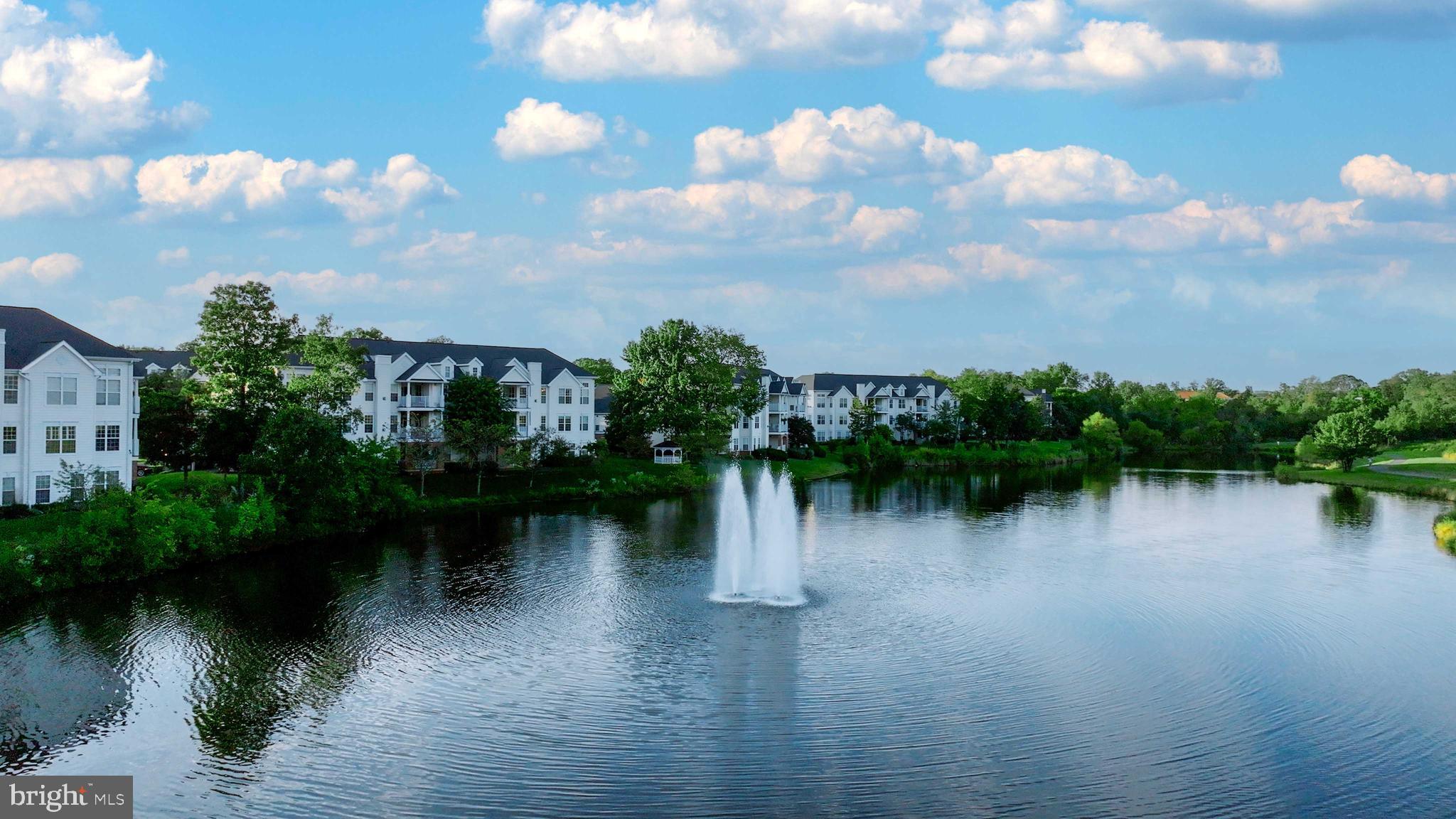 SOUTH RIDING - Residential