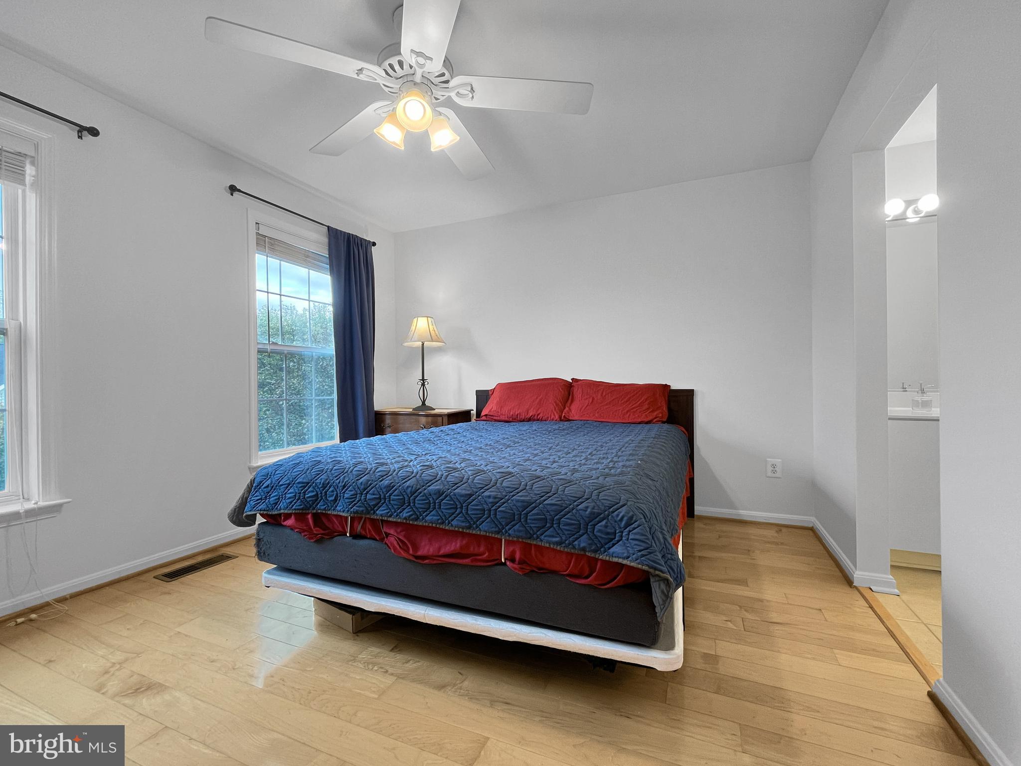 SOUTH RIDING - Residential