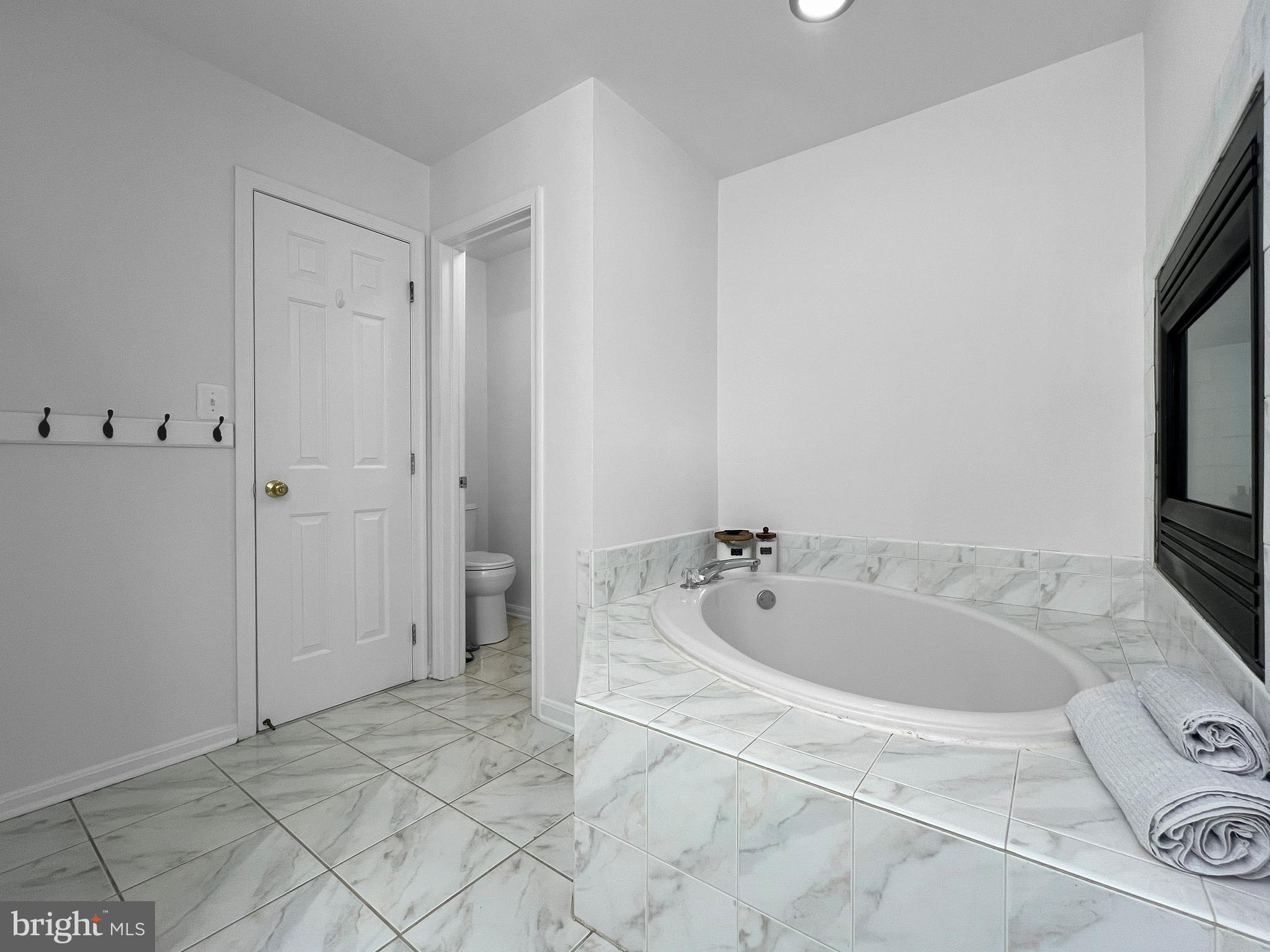 SOUTH RIDING - Residential