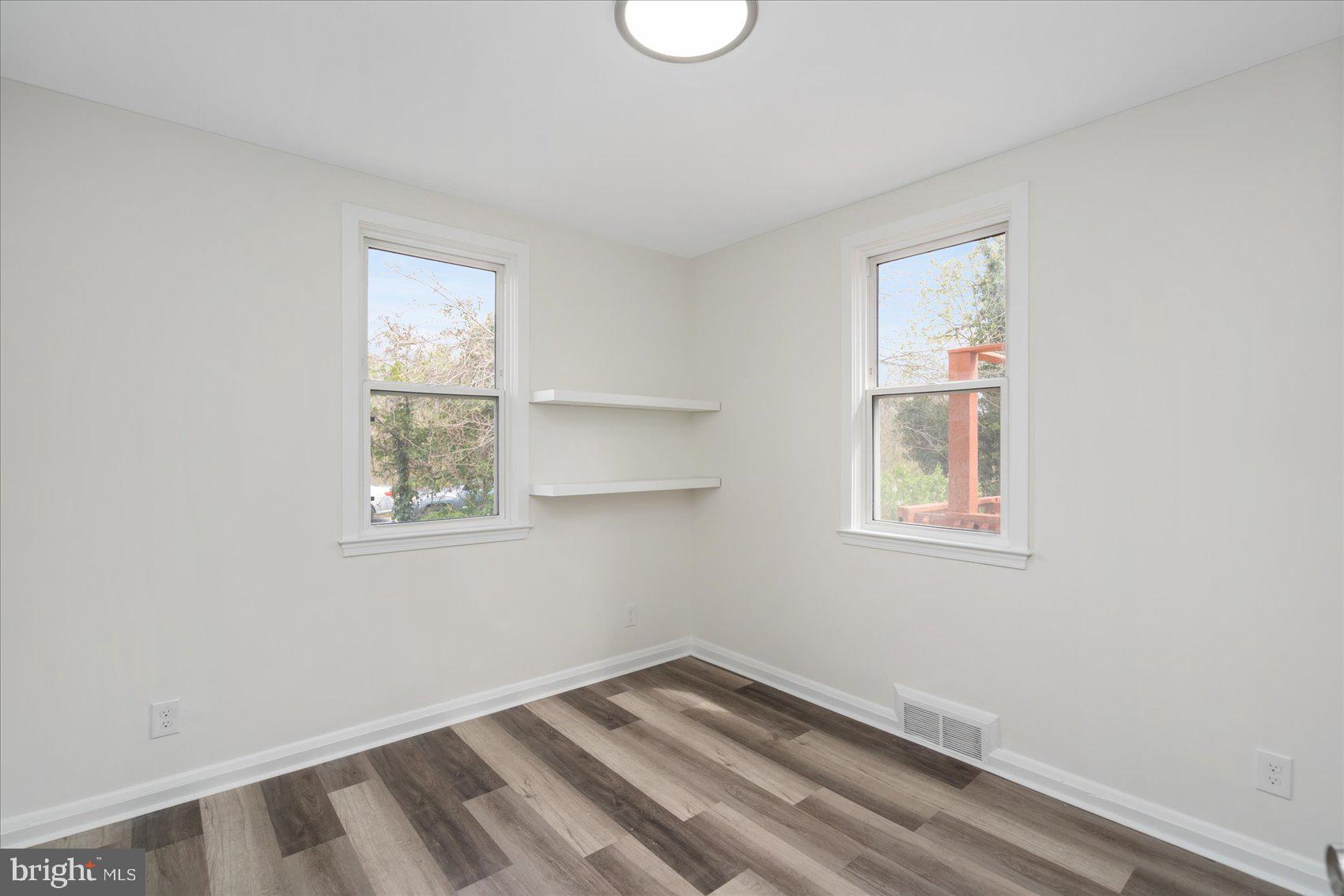 GRINDON LITTLE FARMS - Residential