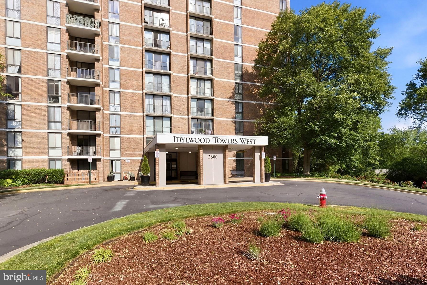 2300 PIMMIT DRIVE 7-713