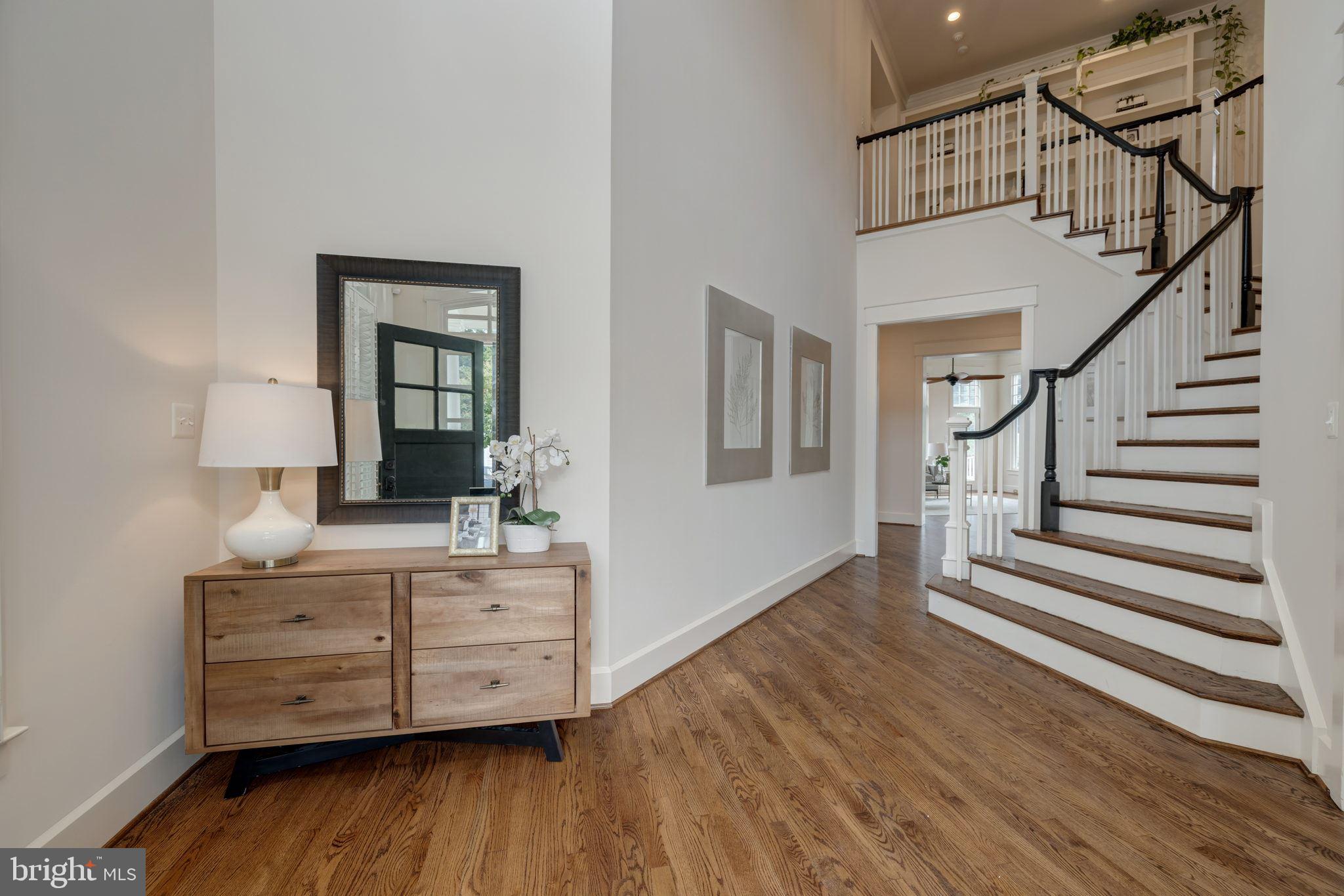 MAYWOOD - Residential