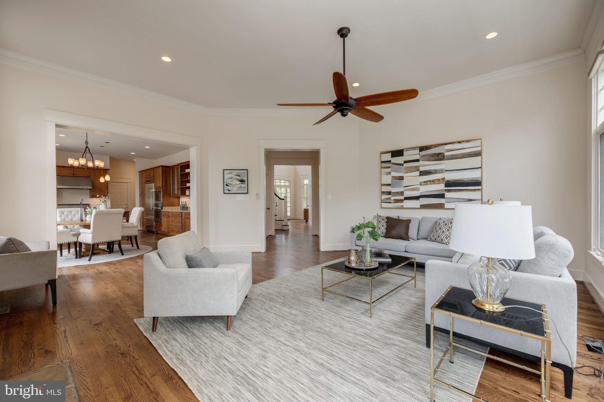 MAYWOOD - Residential