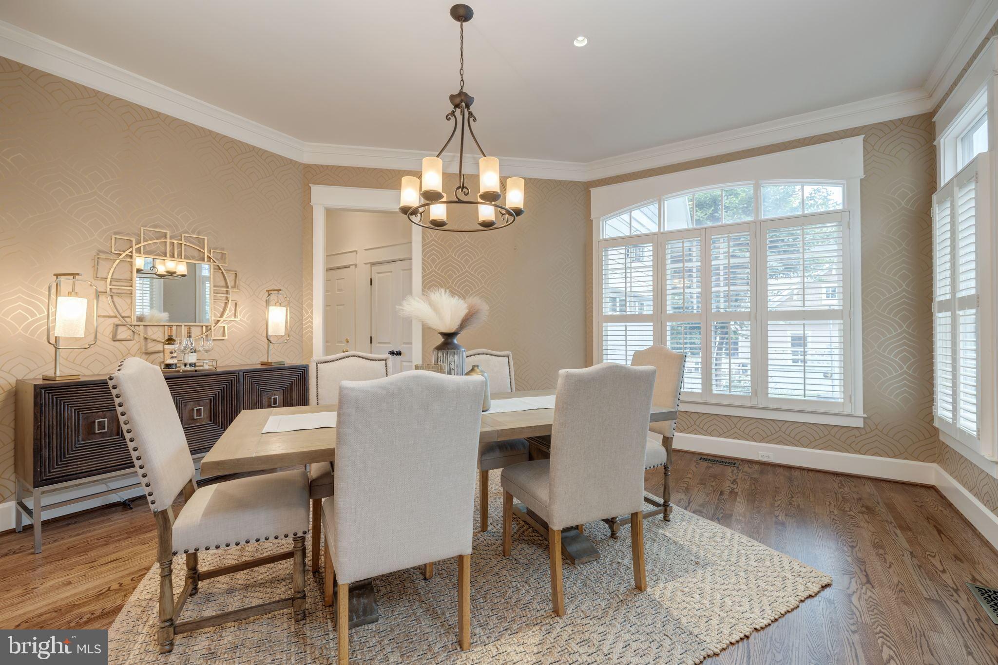 MAYWOOD - Residential