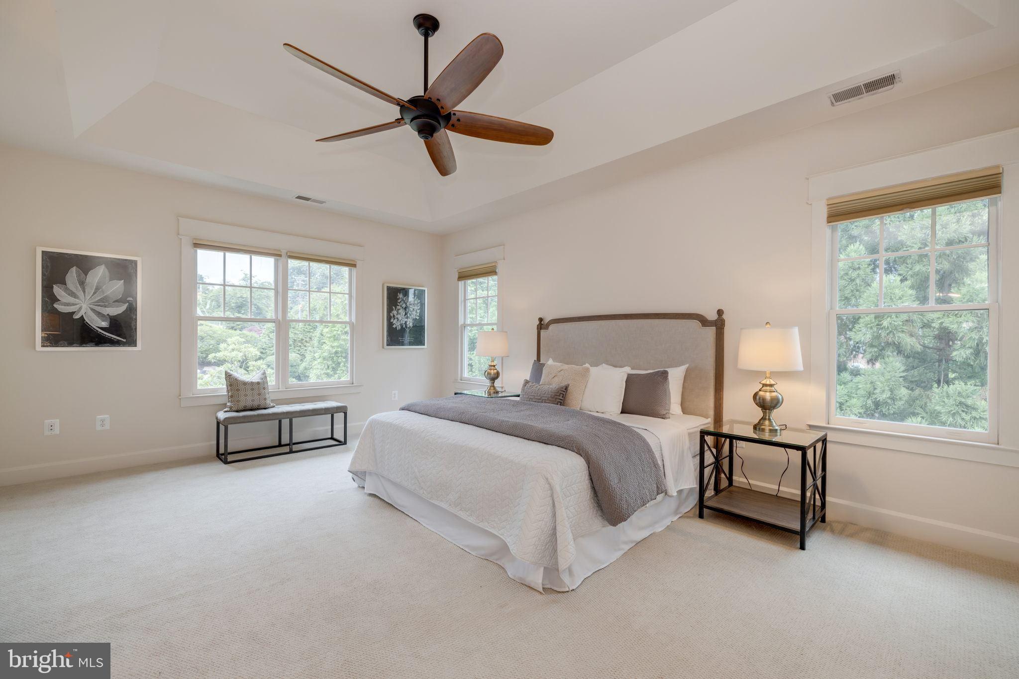 MAYWOOD - Residential