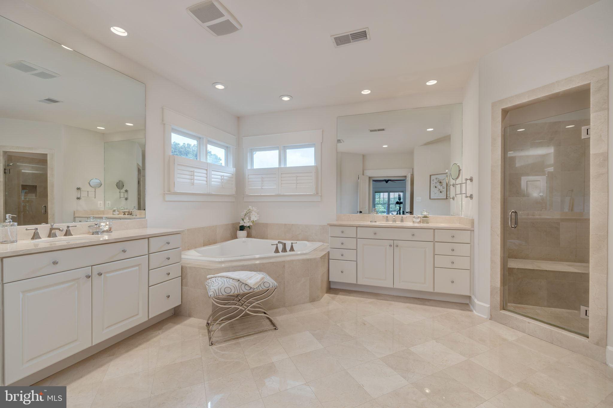 MAYWOOD - Residential