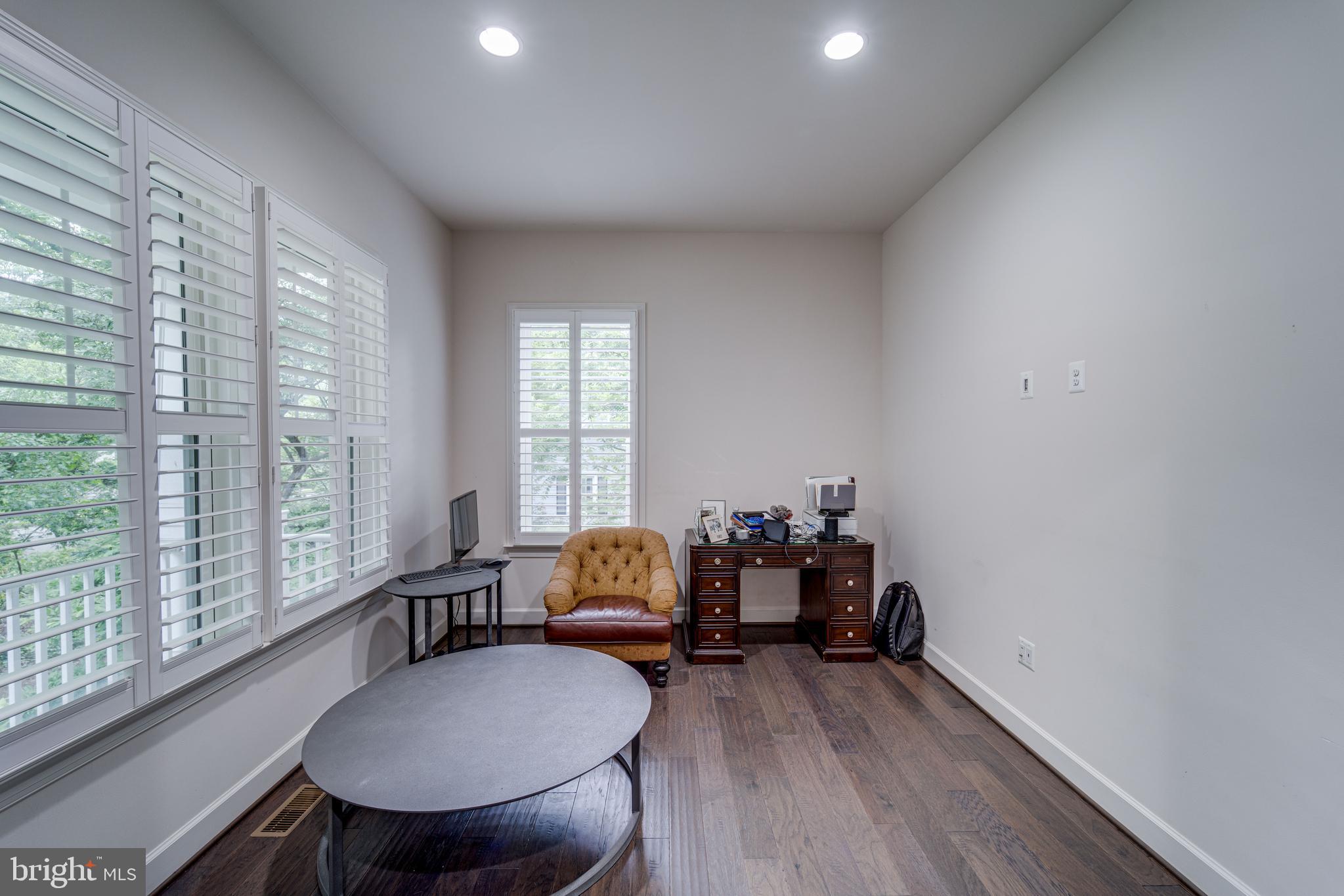 VIRGINIA FOREST - Residential