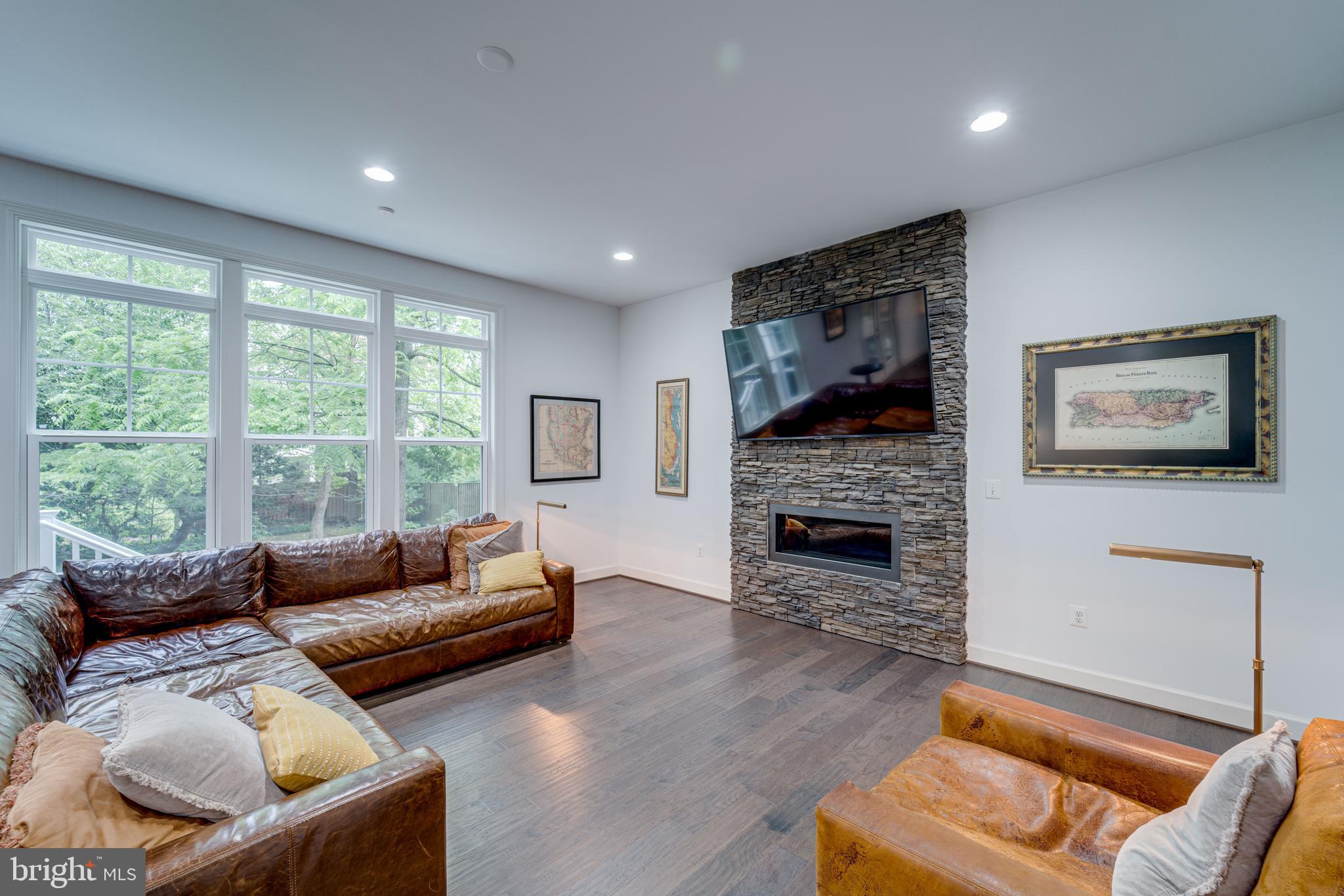 VIRGINIA FOREST - Residential