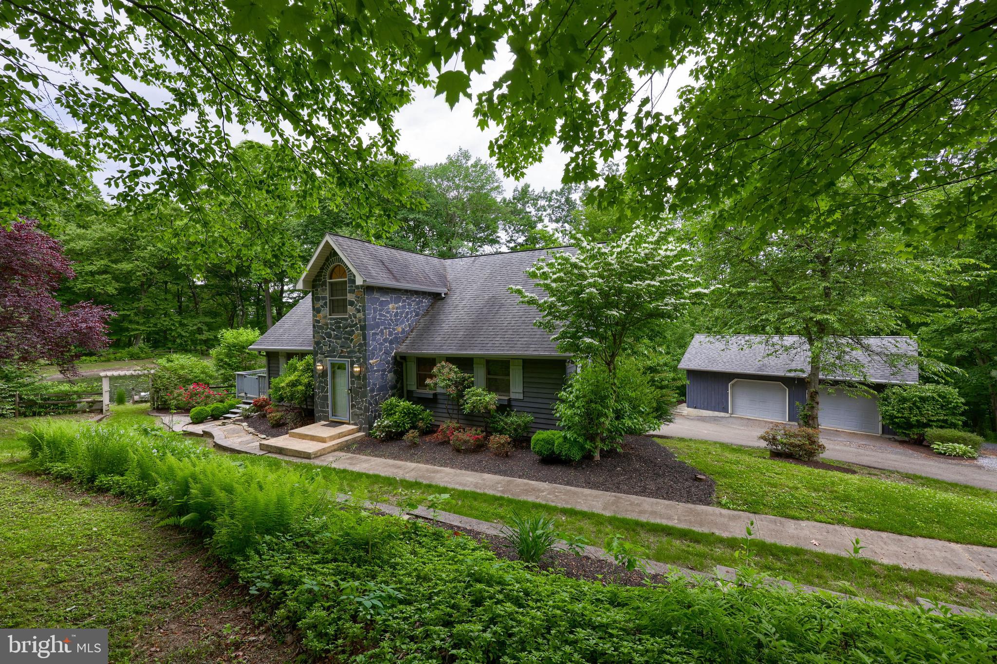 LAKEWOOD ESTATES - Residential