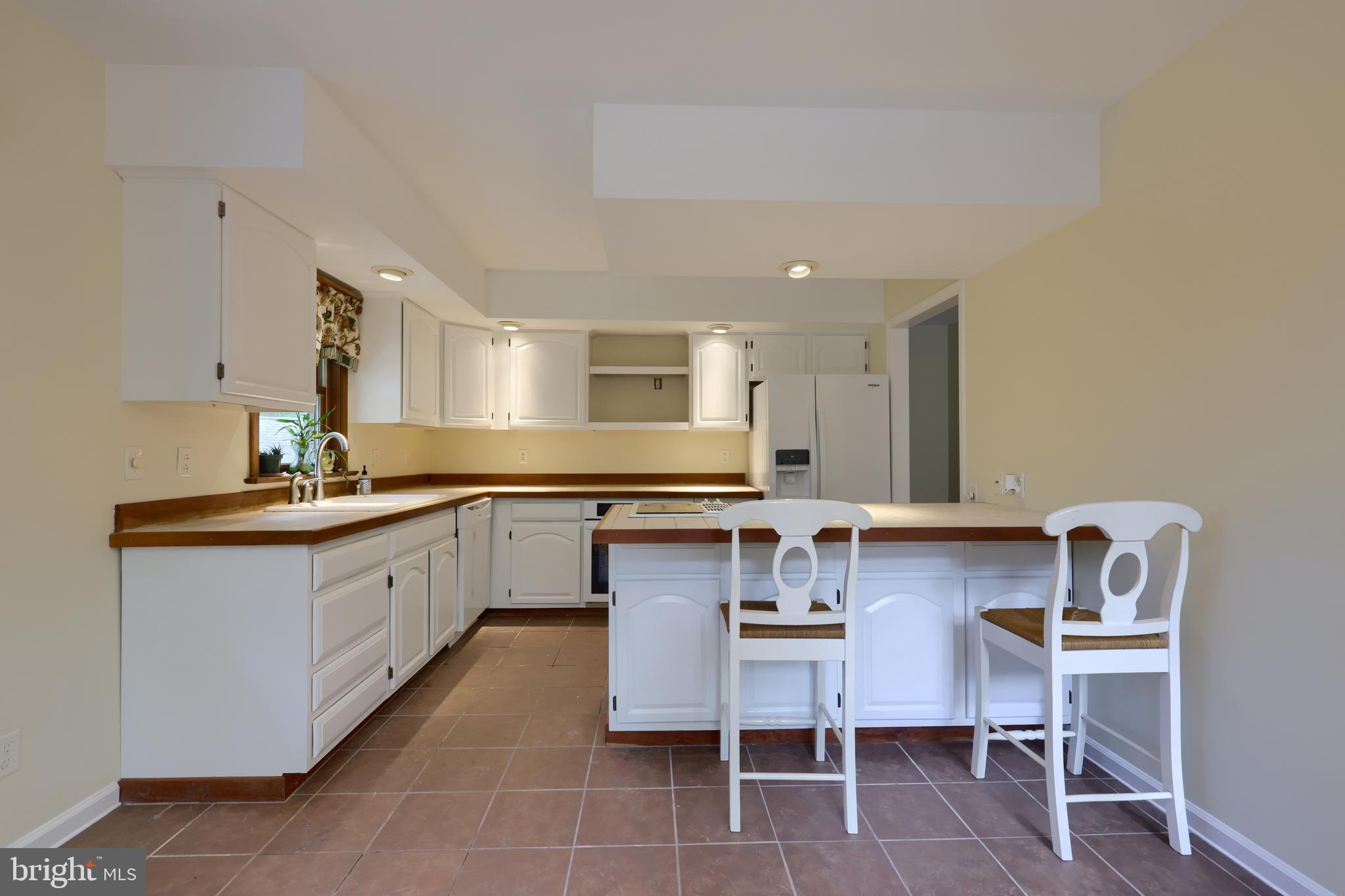 LAKEWOOD ESTATES - Residential