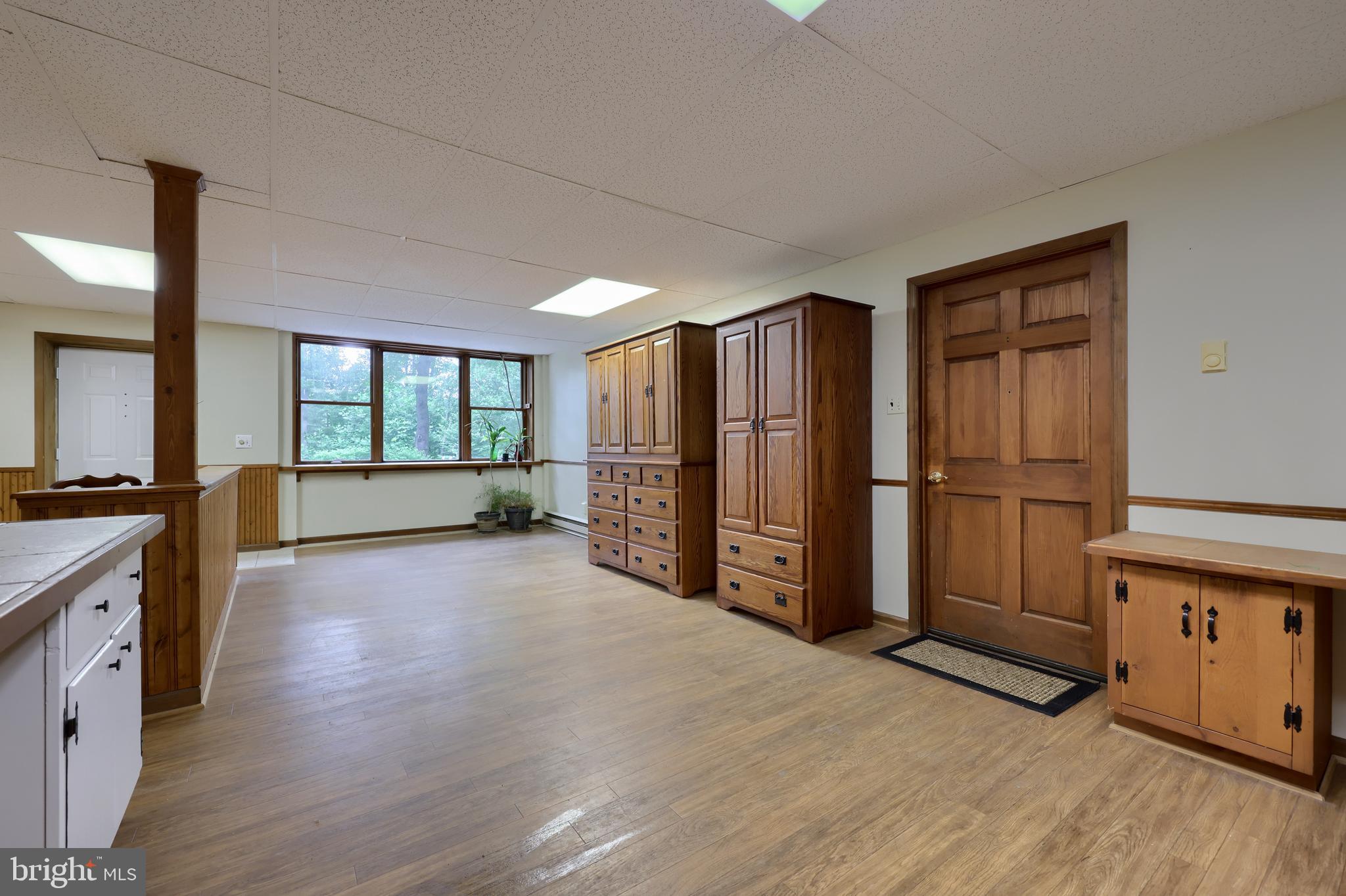 LAKEWOOD ESTATES - Residential