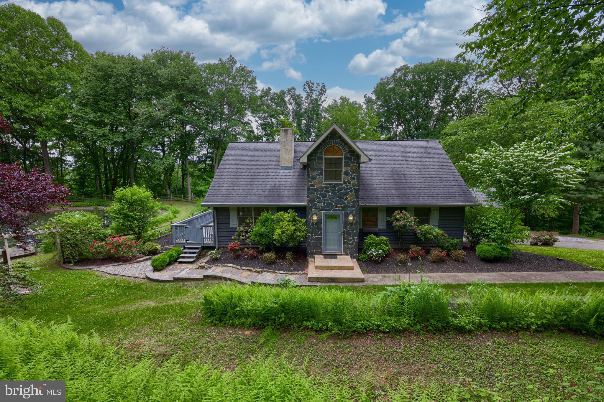 LAKEWOOD ESTATES - Residential