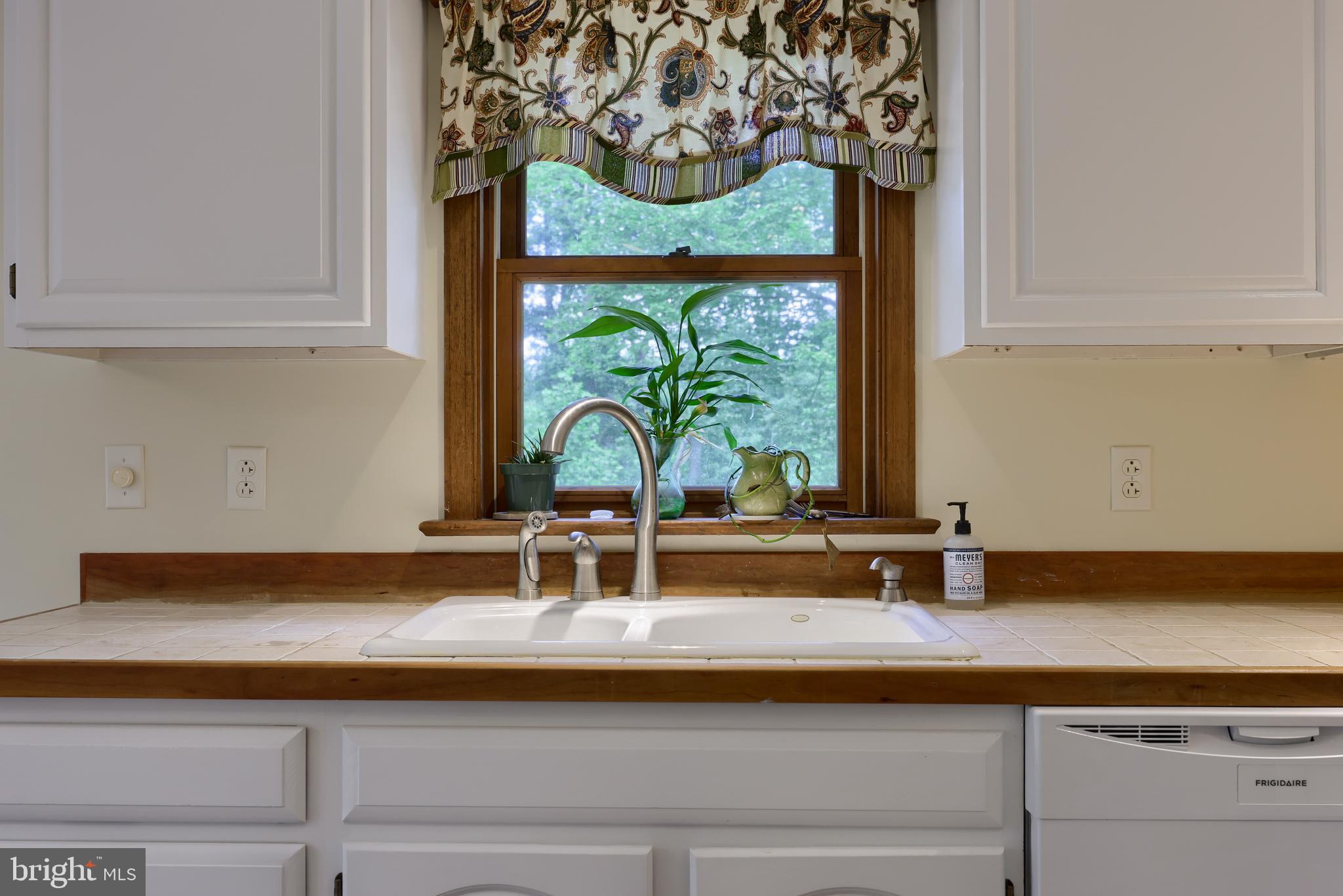 LAKEWOOD ESTATES - Residential