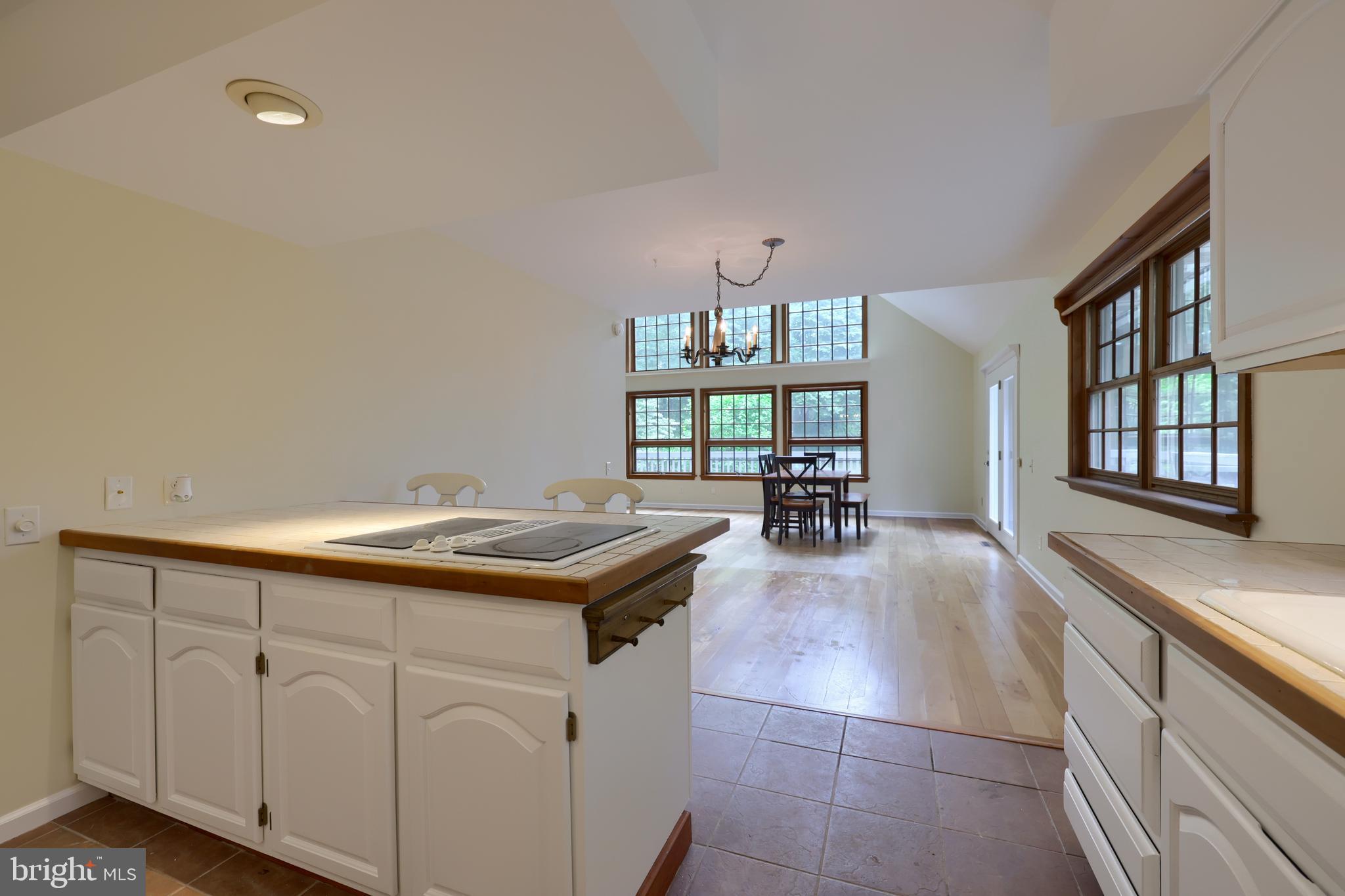 LAKEWOOD ESTATES - Residential